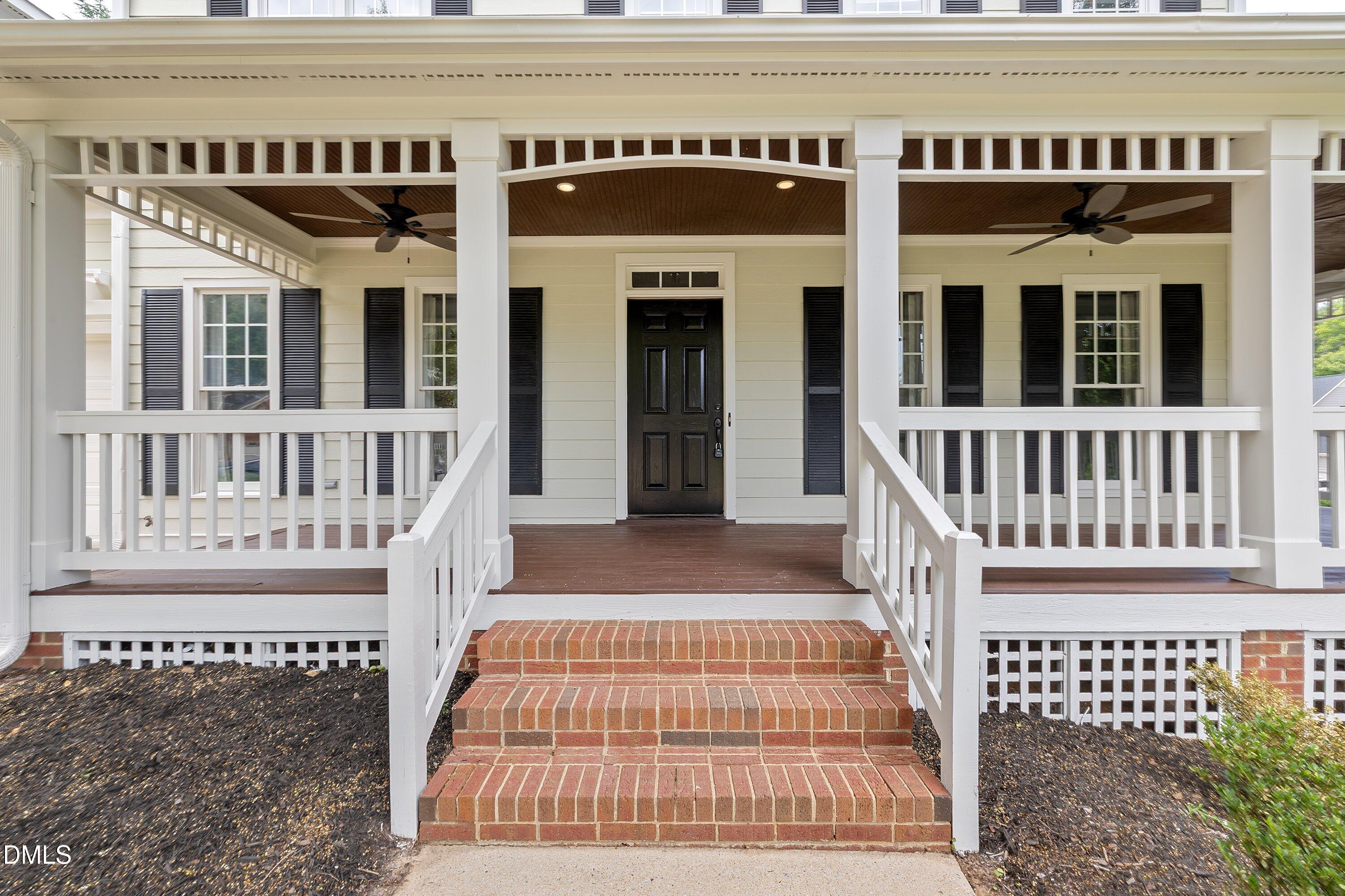 100 Robbins Reef Way