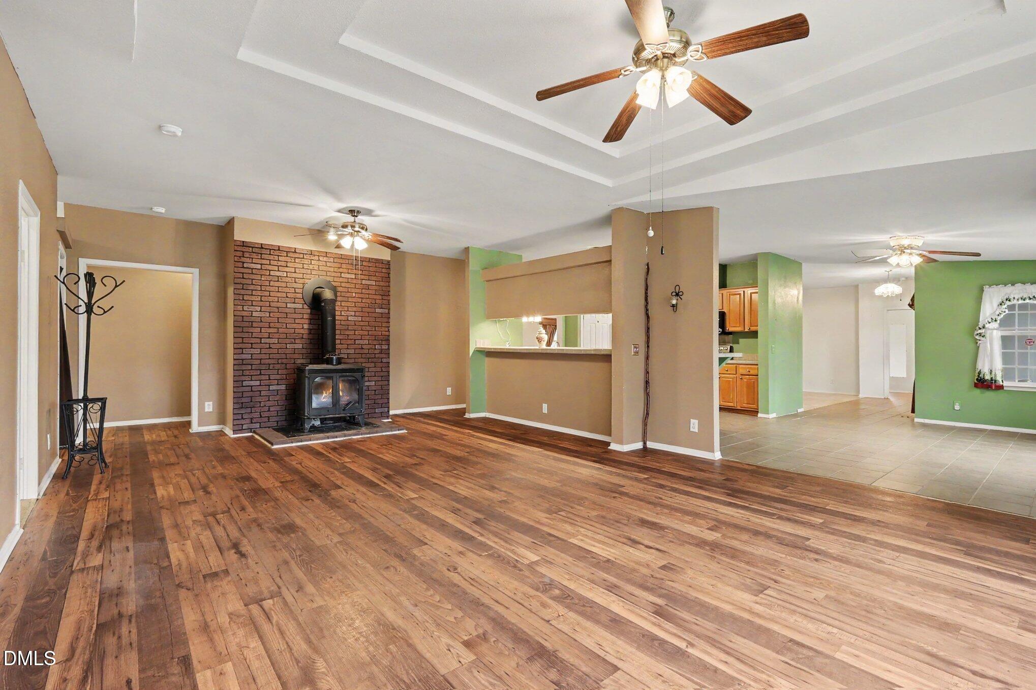 256 Yellow Belle Court