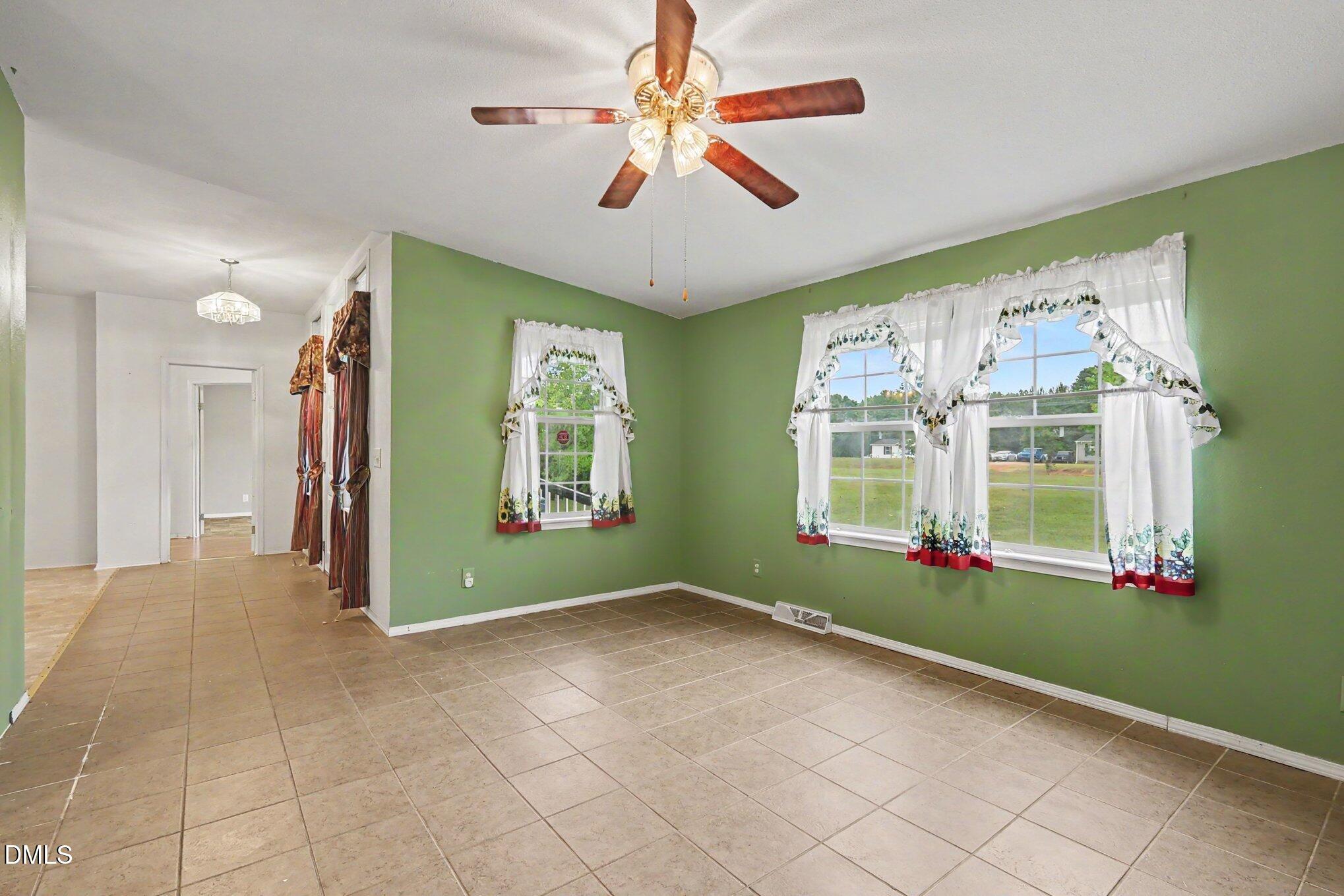 256 Yellow Belle Court