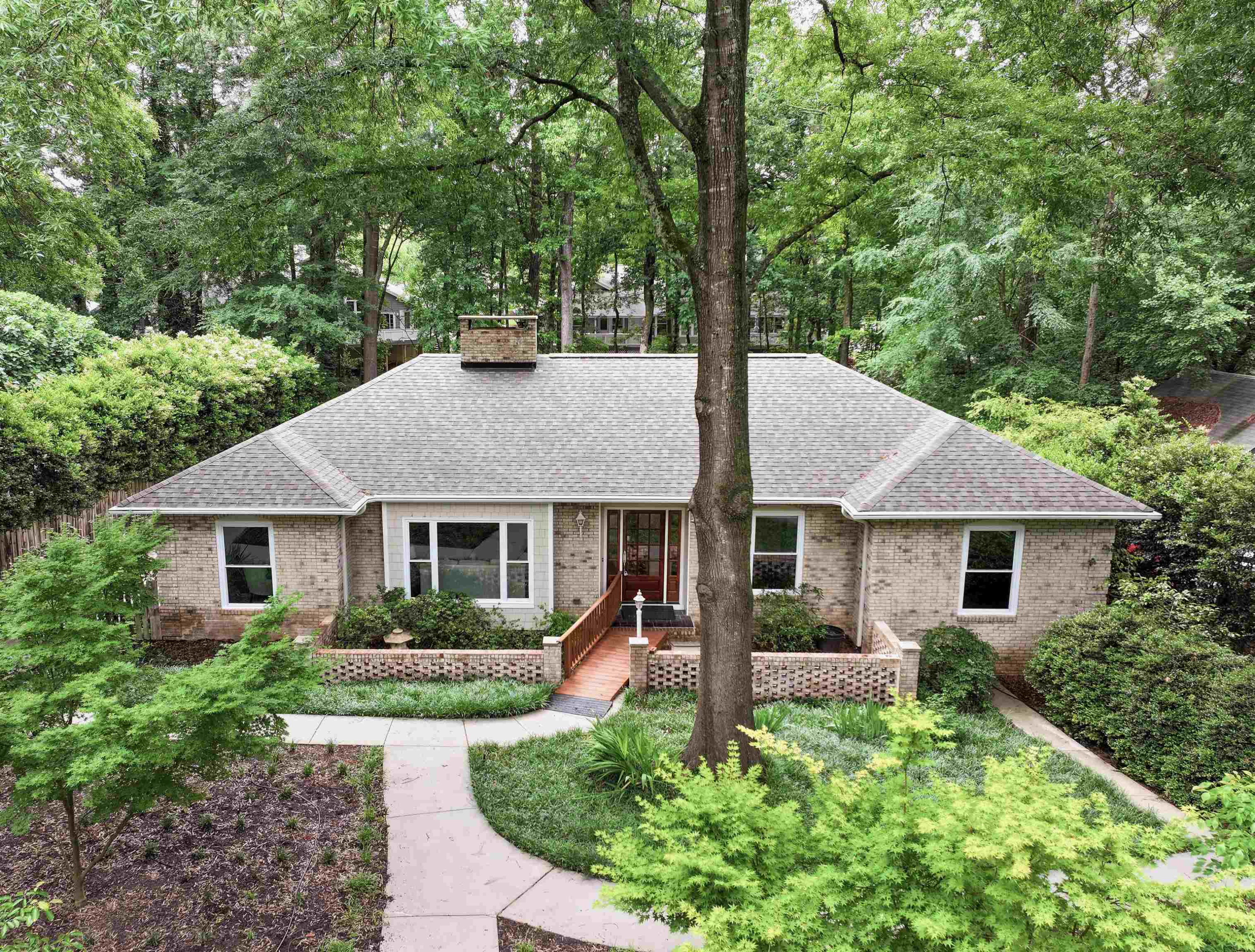 2477 Foxwood Drive