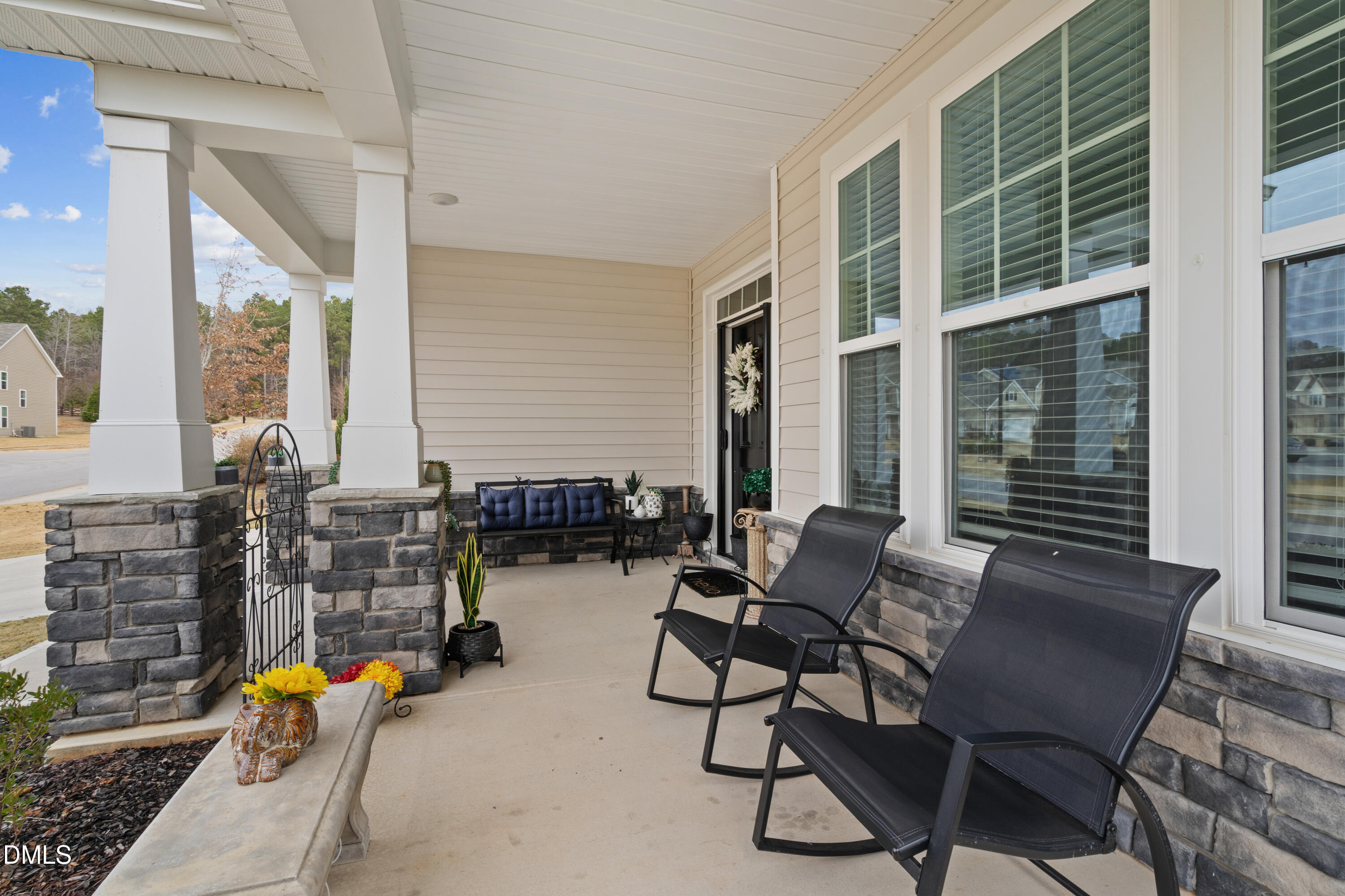 25 Shining Amber Way