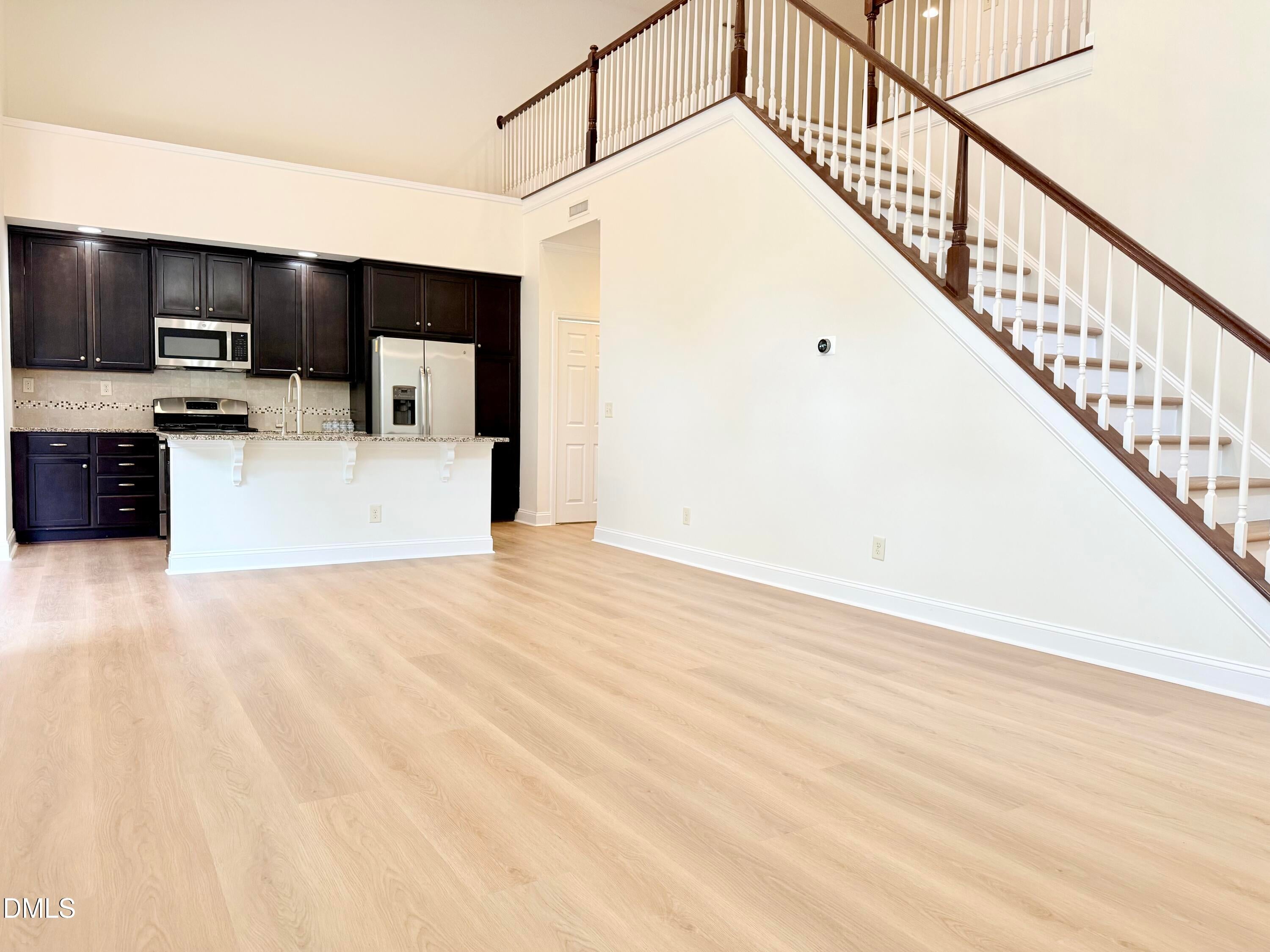 142 Skyros Loop
