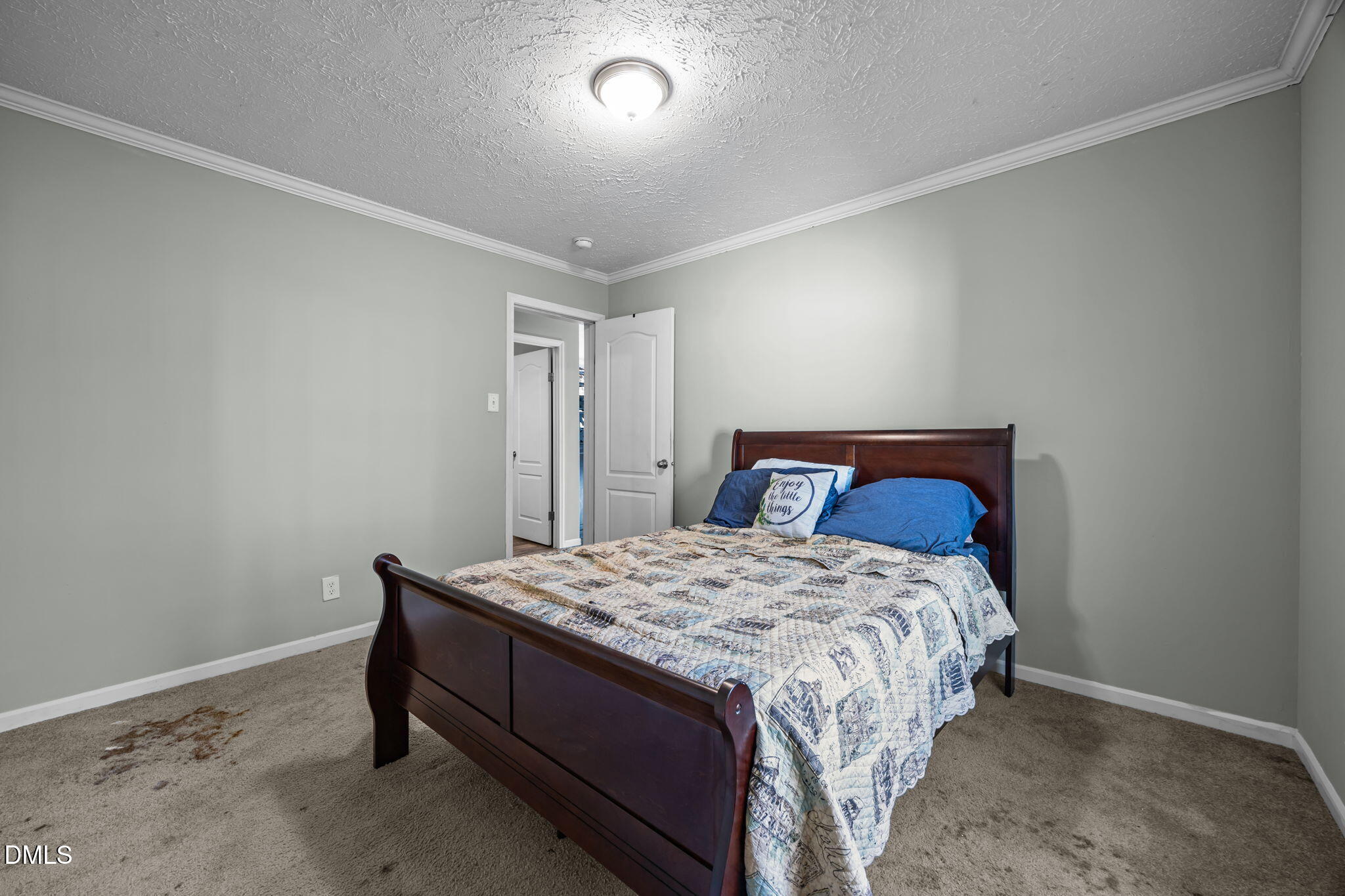 5586 Shelton Creek Drive