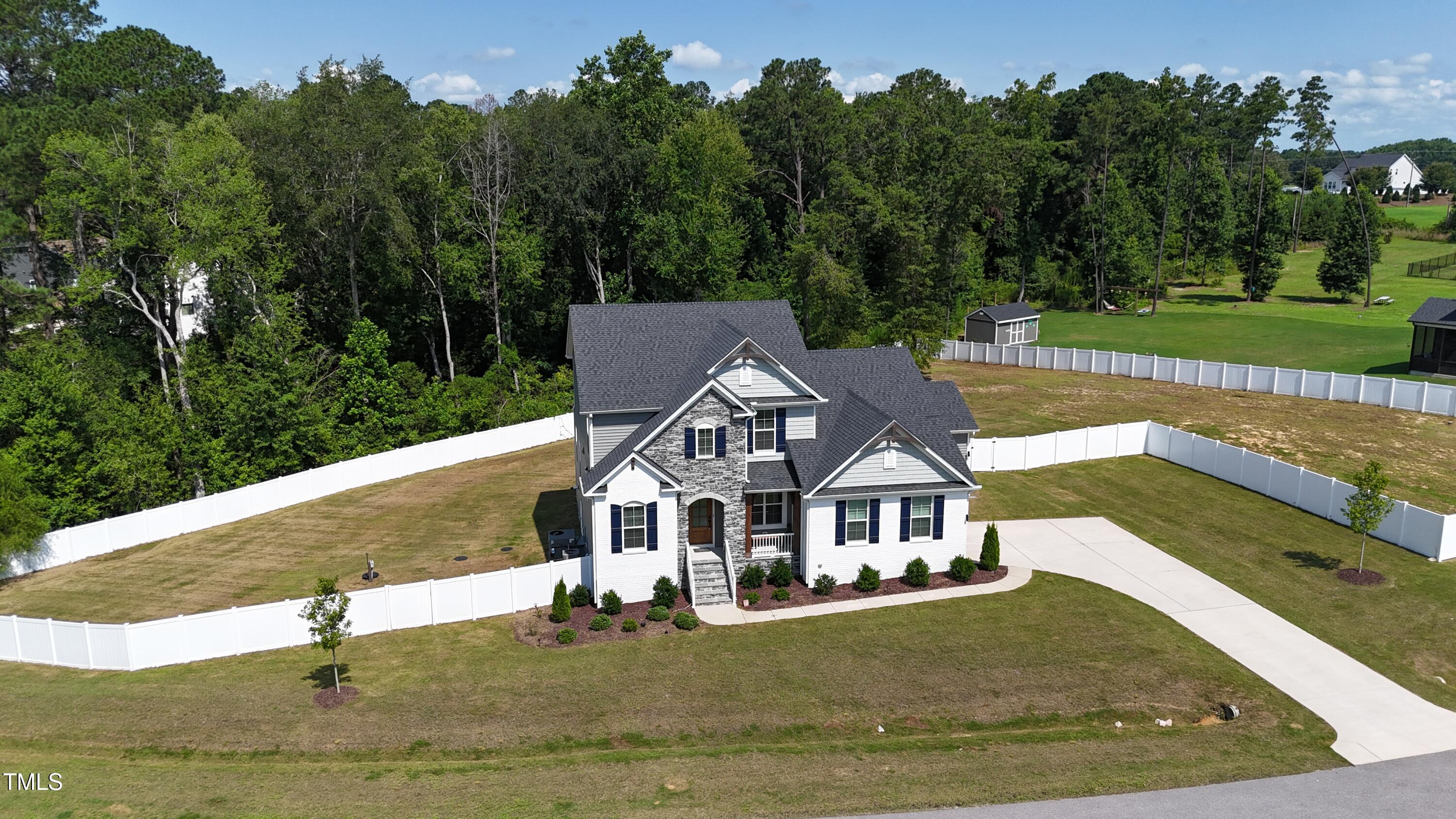 128 S Clearbrook Court