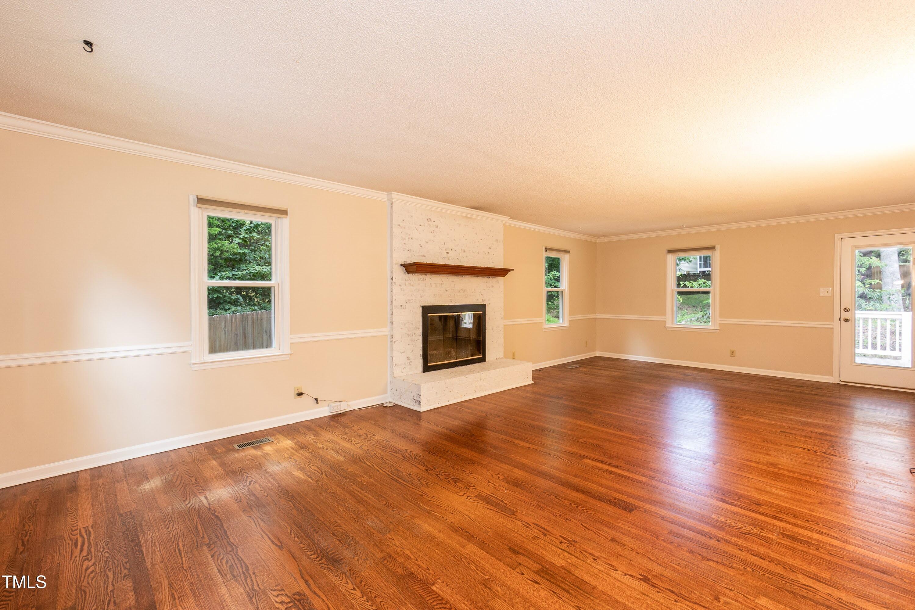 405 N Riverdale Drive