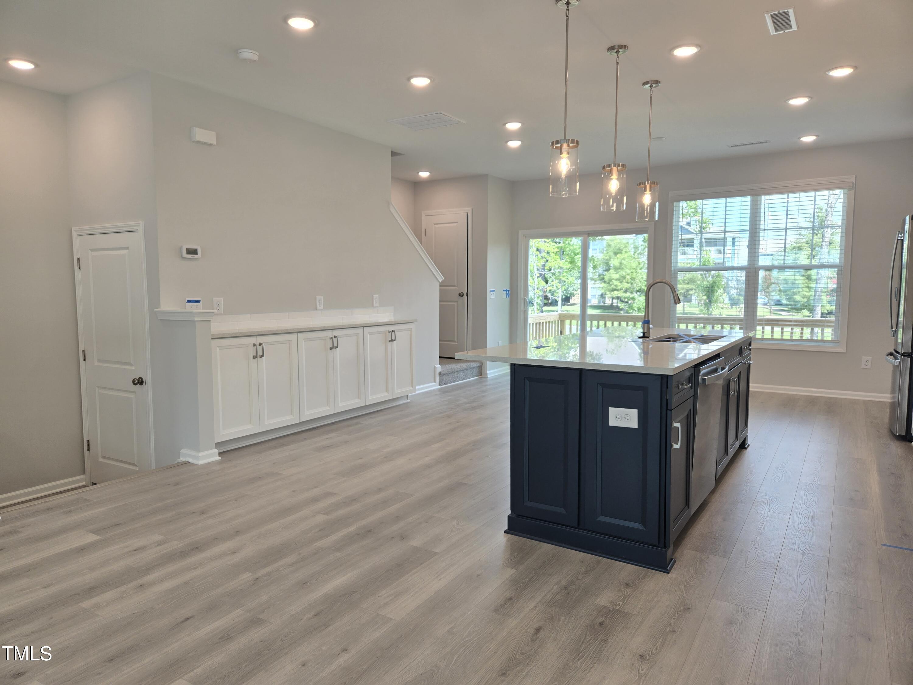 5016 Jowettes Walk Drive 19