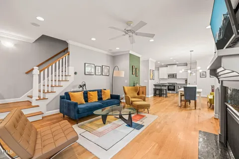 MLS: 10096080