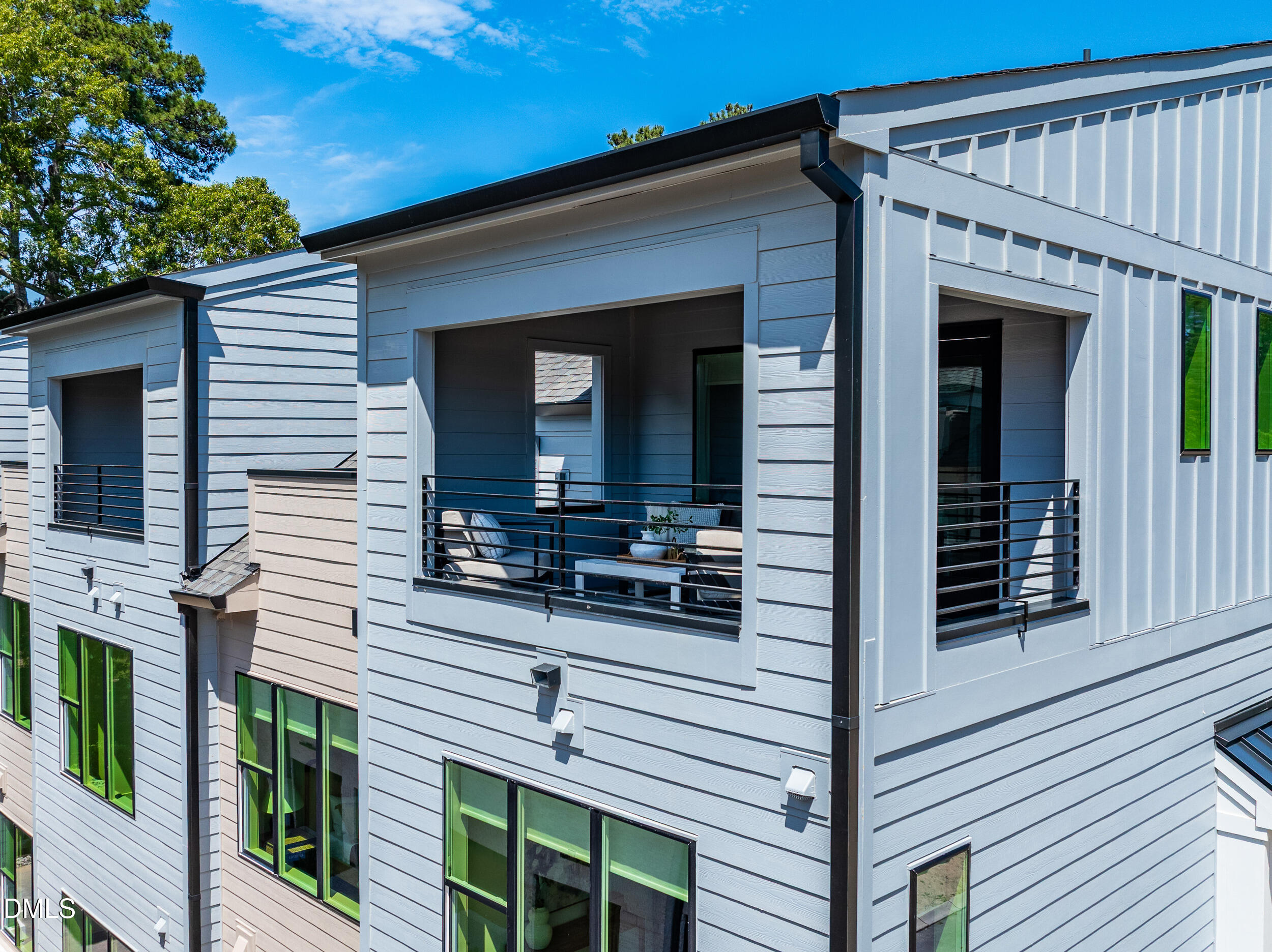 411 Chatham View Road