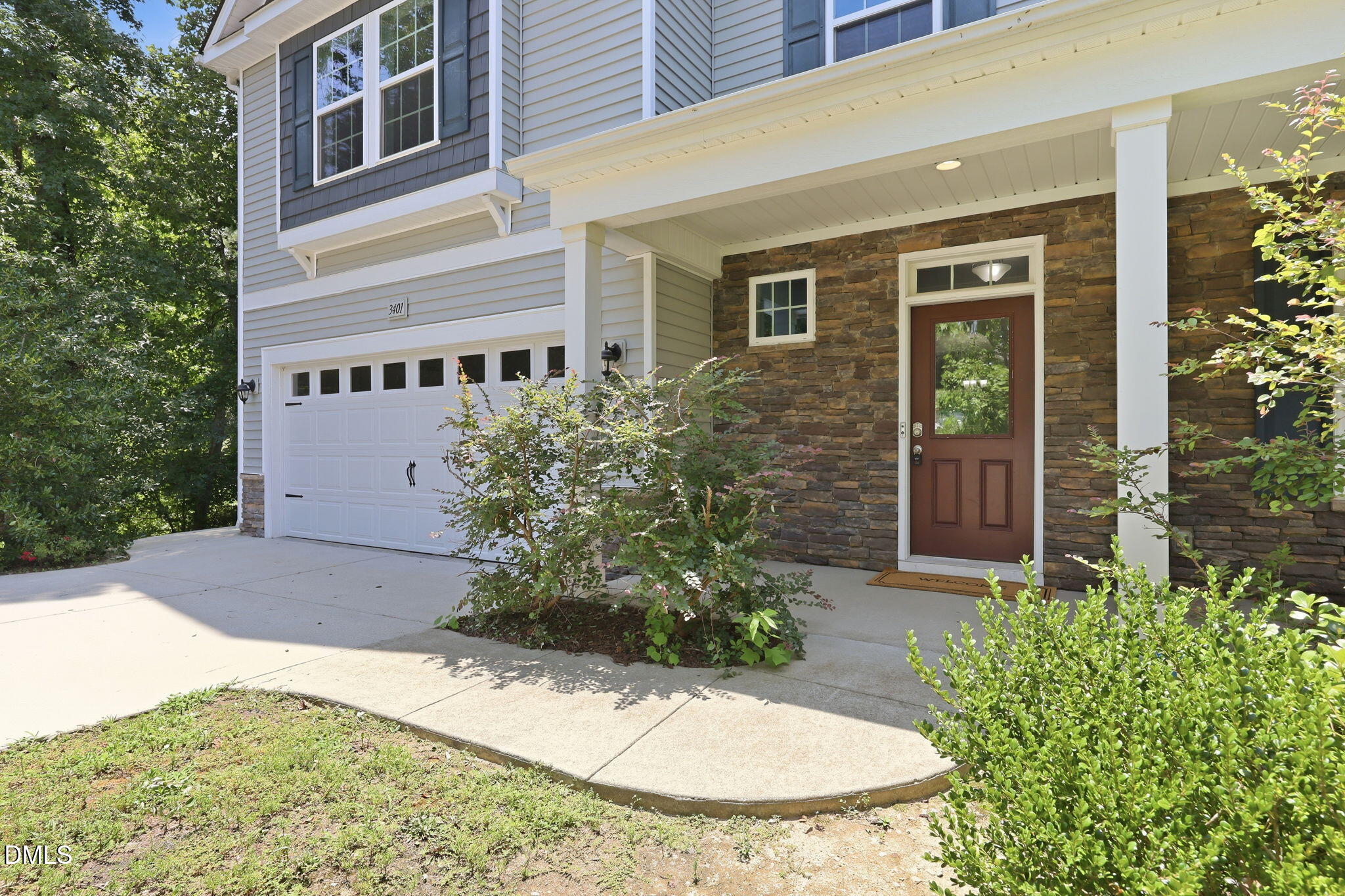 3401 Grosbeak Way