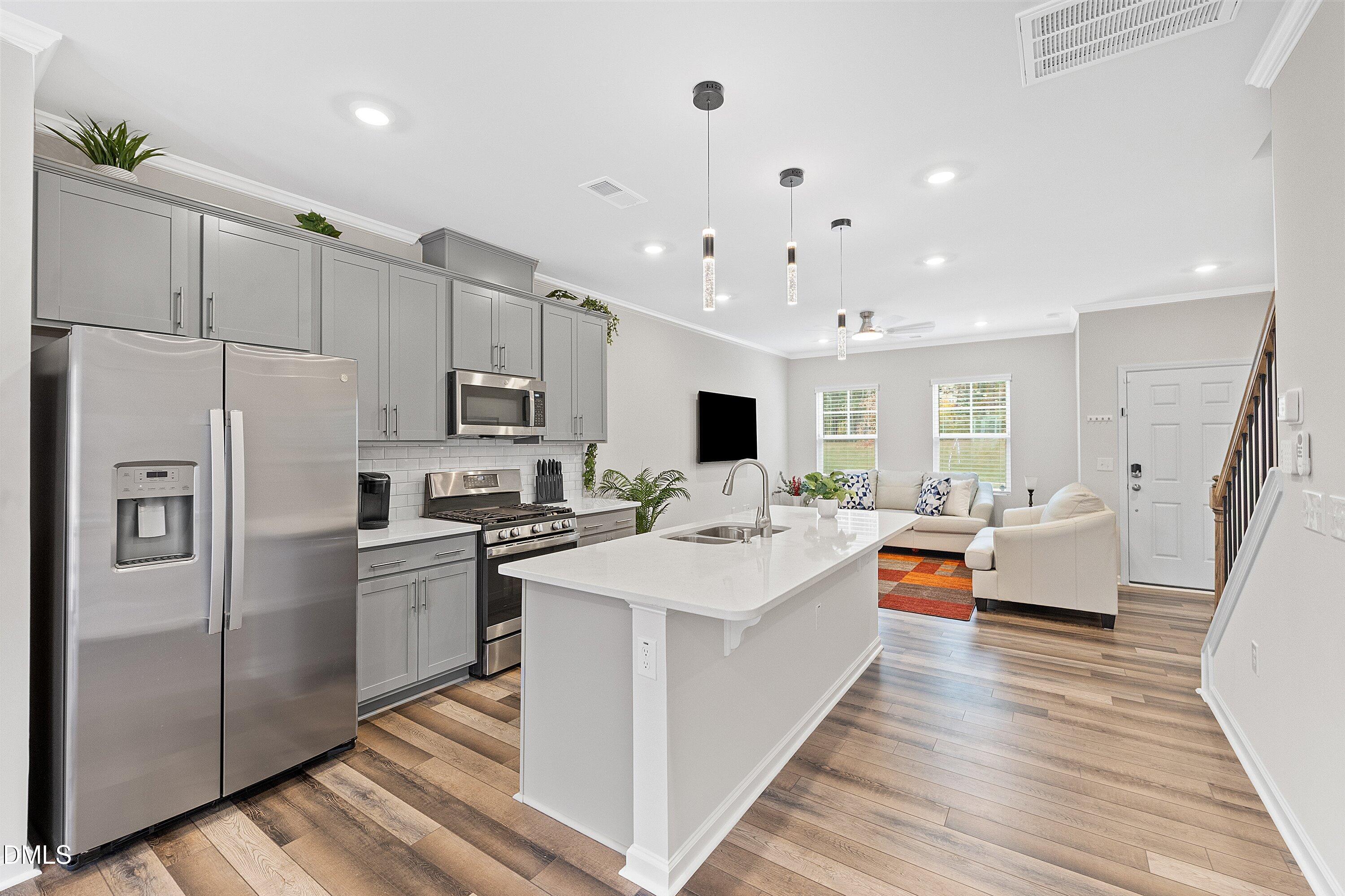 4949 Microcline Trail