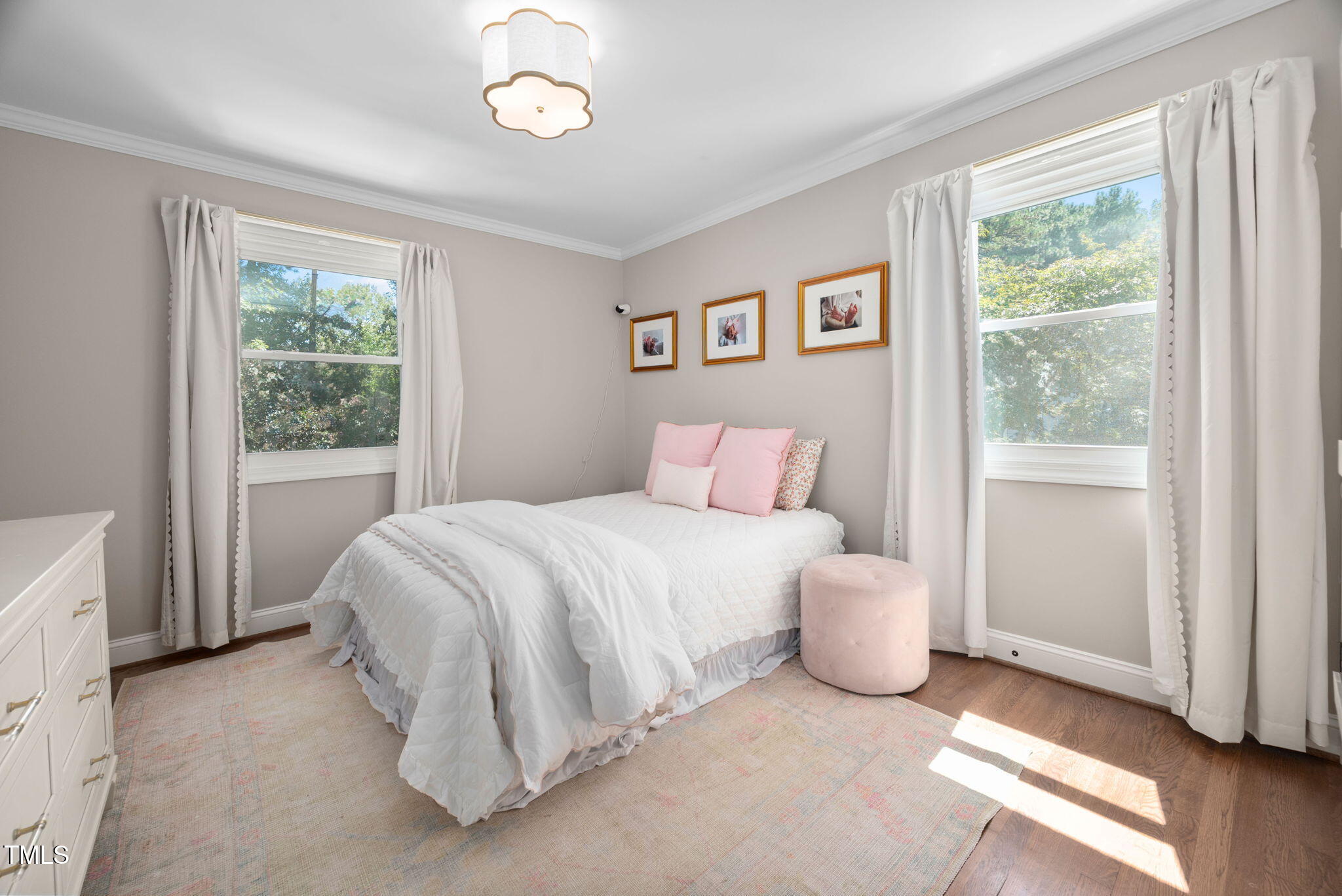 Raleigh, North Carolina 27609, United States, 4 Bedrooms Bedrooms, ,3 BathroomsBathrooms,Residential,Pending,203341