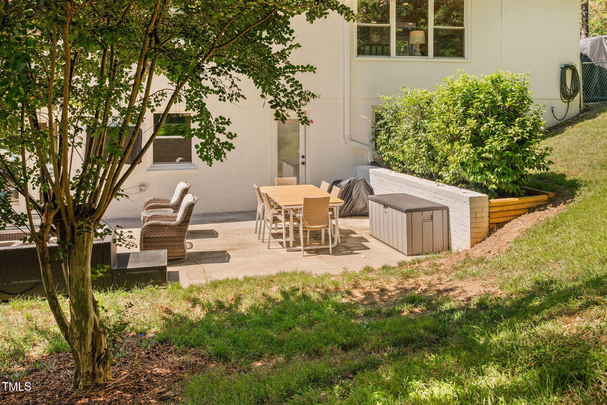 Raleigh, North Carolina 27609, United States, 4 Bedrooms Bedrooms, ,3 BathroomsBathrooms,Residential,Pending,203341