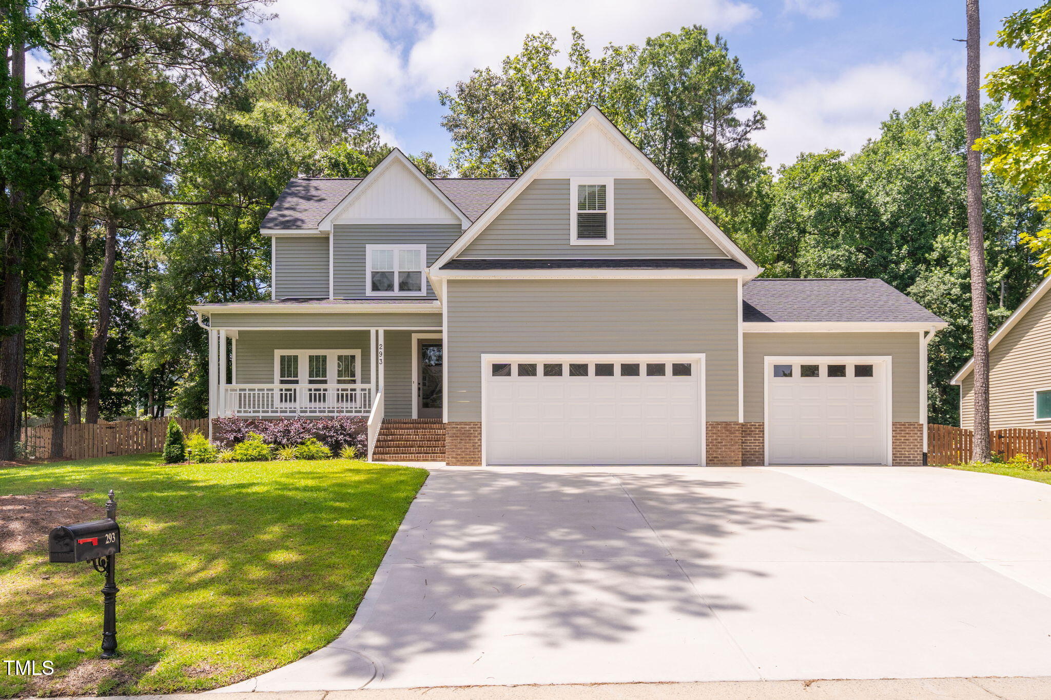 293 Carolina Oaks Avenue