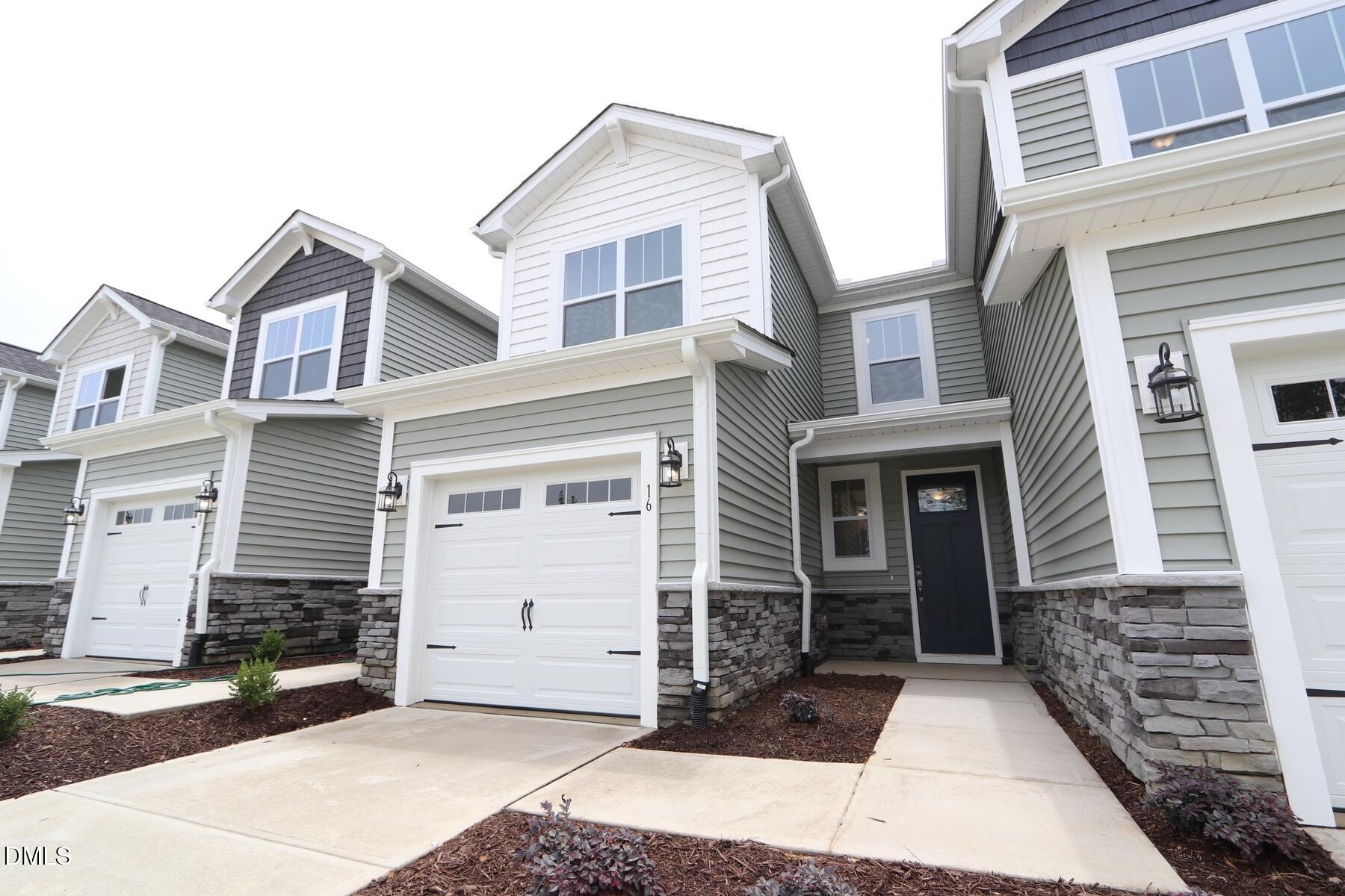 16 Serpens Drive 224