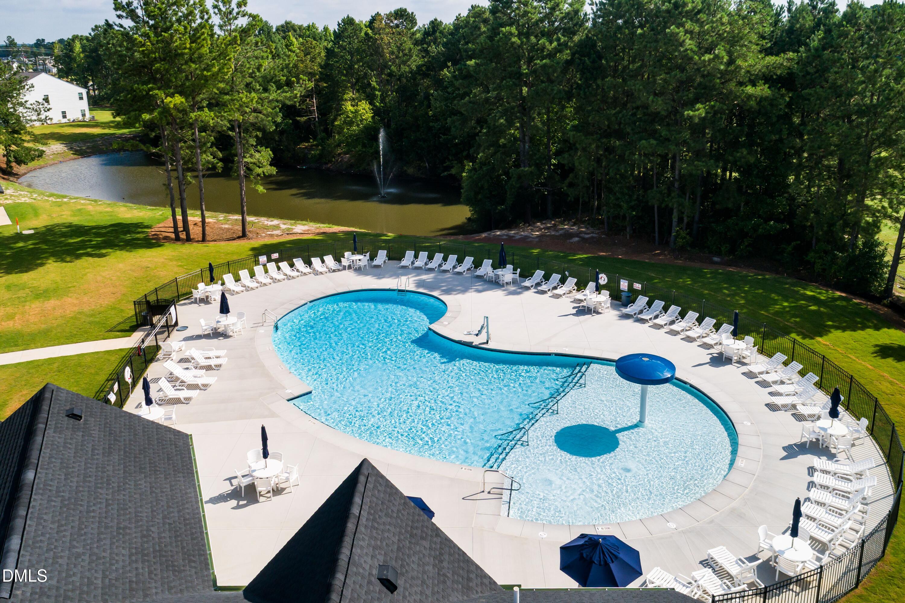 16 Serpens Drive 224