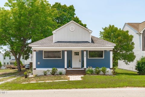 Photo of 139 Bridge Street, Fuquay Varina, NC 27526 (MLS # 10180399)