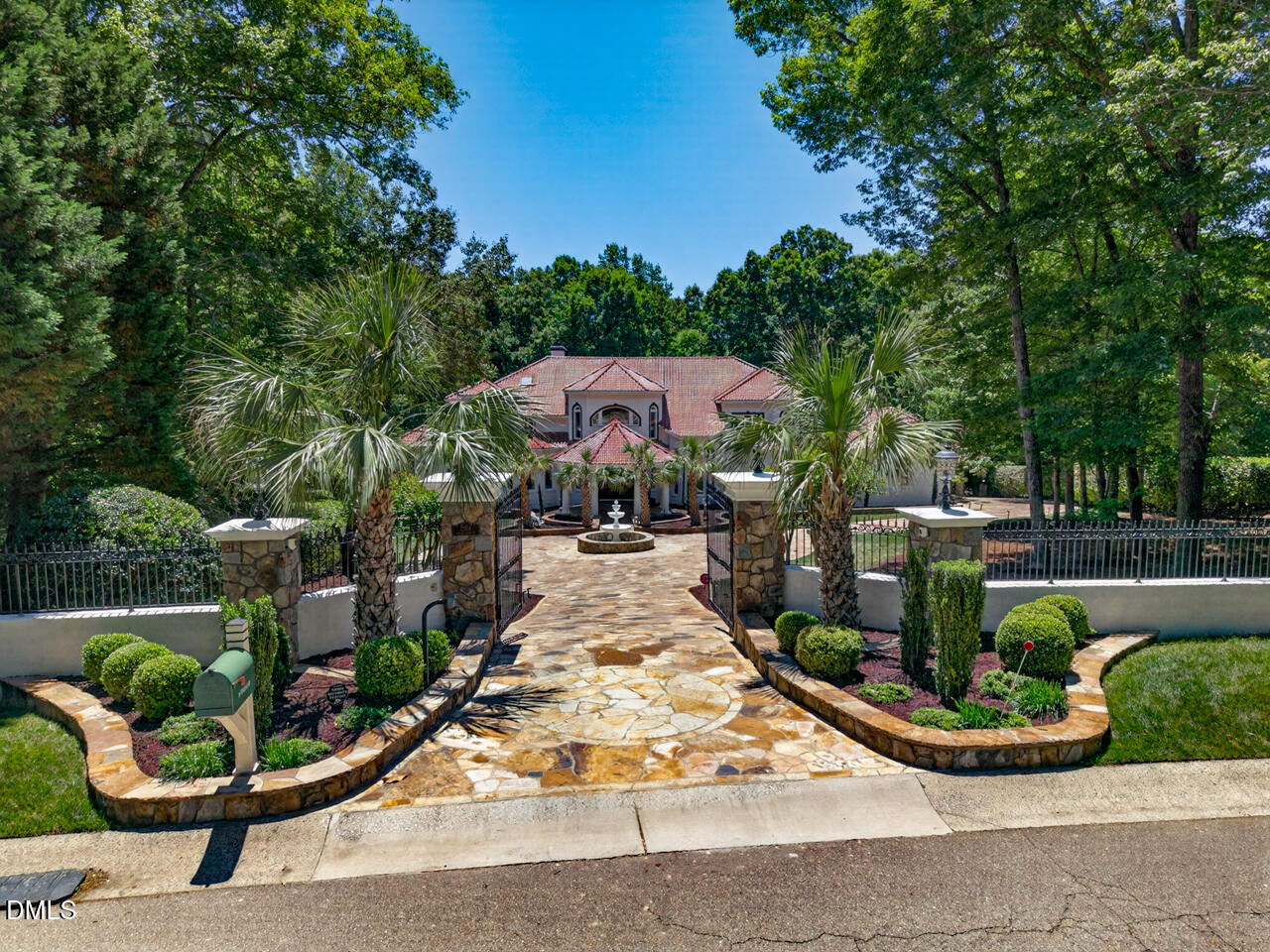 2504 Vintage Hill Court