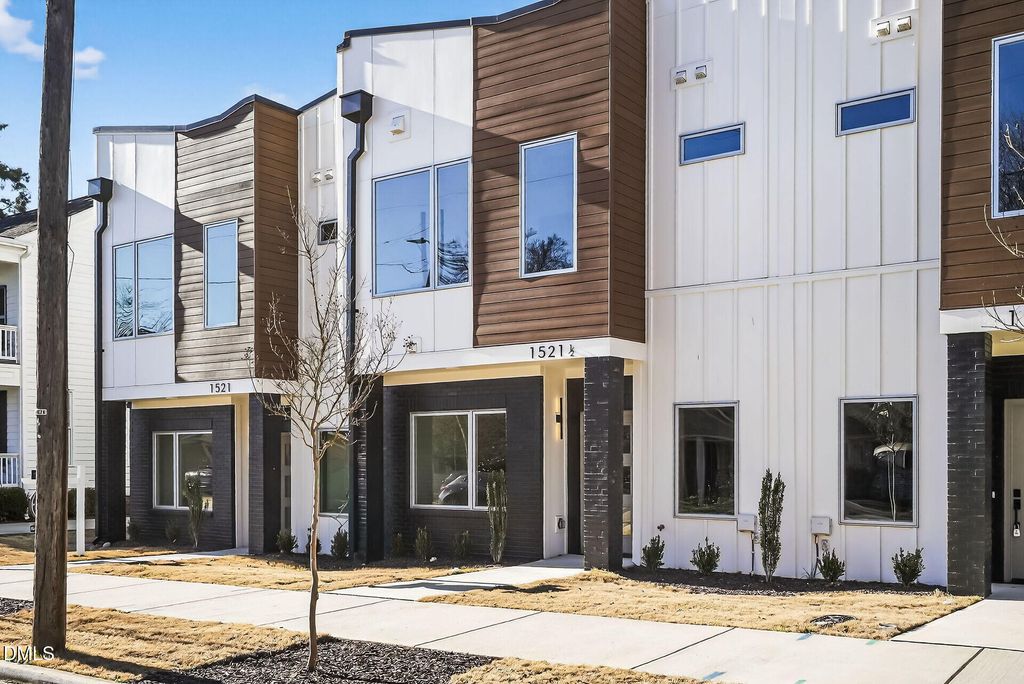 Photo of 1521 1/2 Sunrise Avenue, Raleigh, NC 27608 (MLS # 10139227)