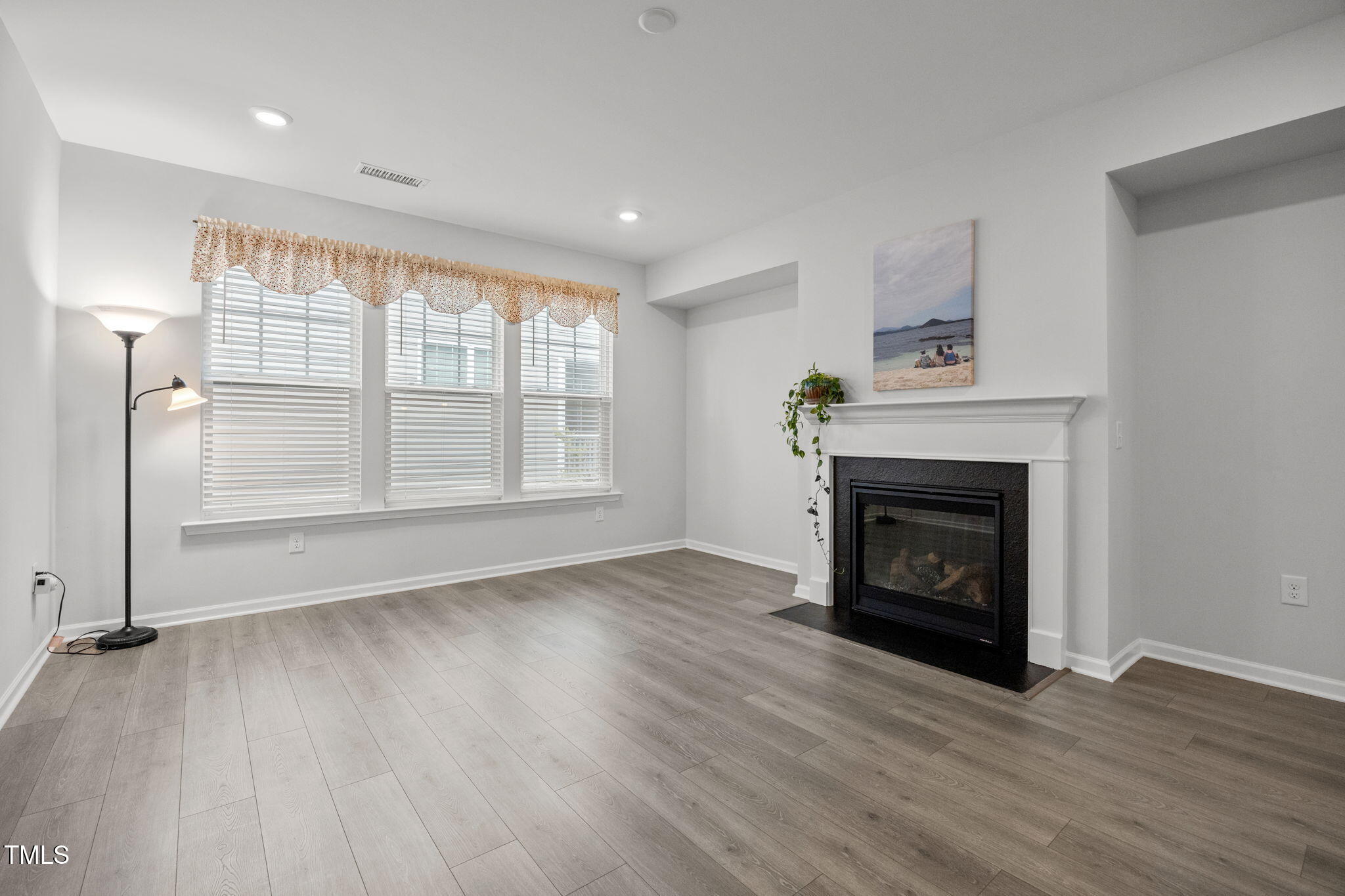 7125 Crested Iris Place