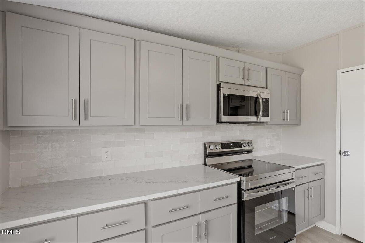 105 Stone Glen Place