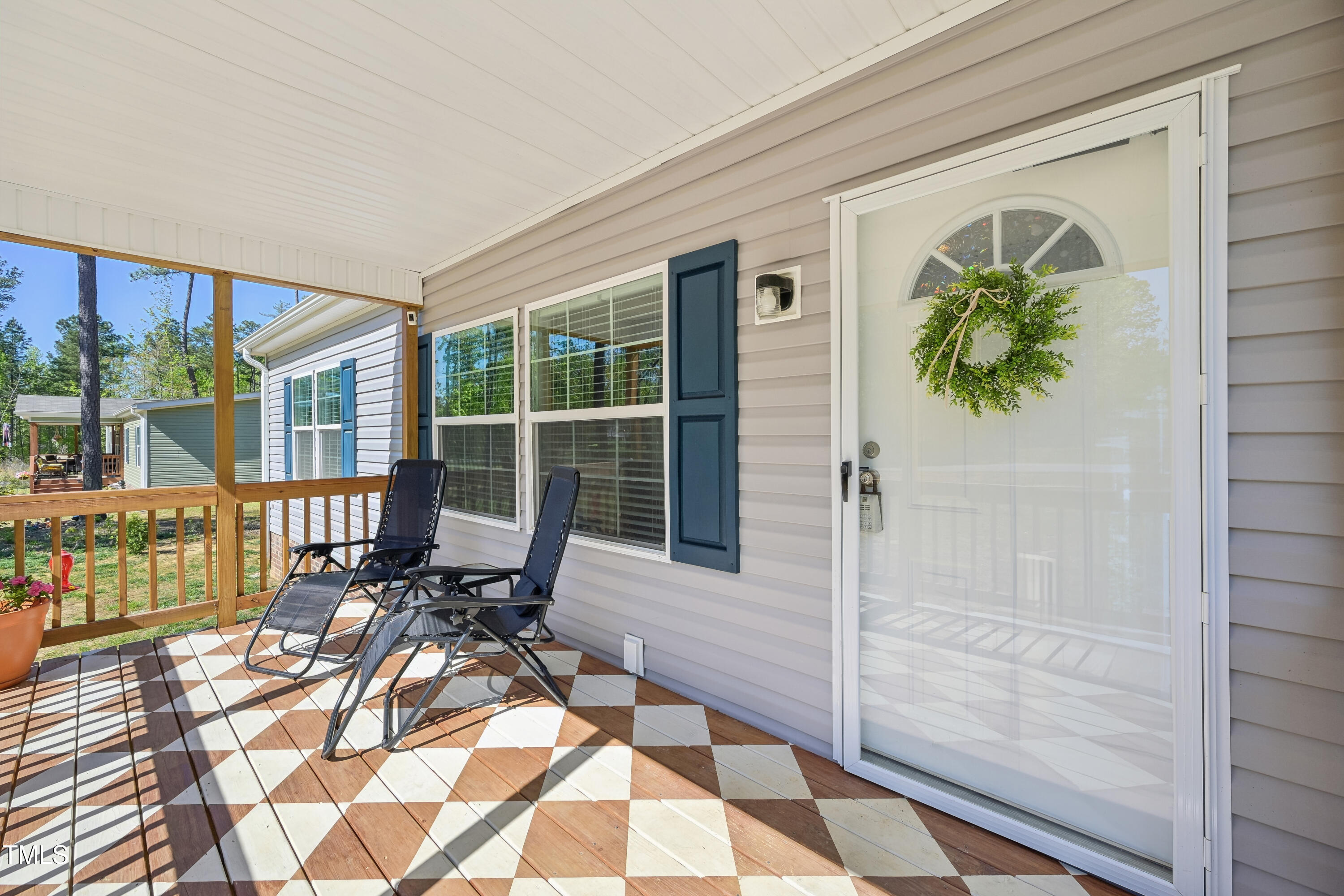 6641 Woodlawn Drive