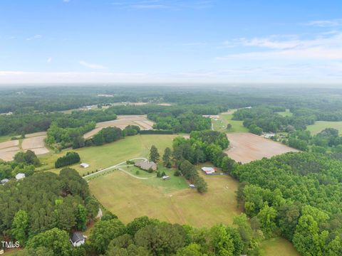 8042 N Nc Hwy 58 Castalia NC 27816