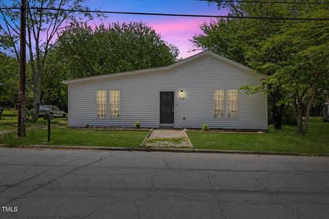 714 Harriett Street Henderson NC 27536