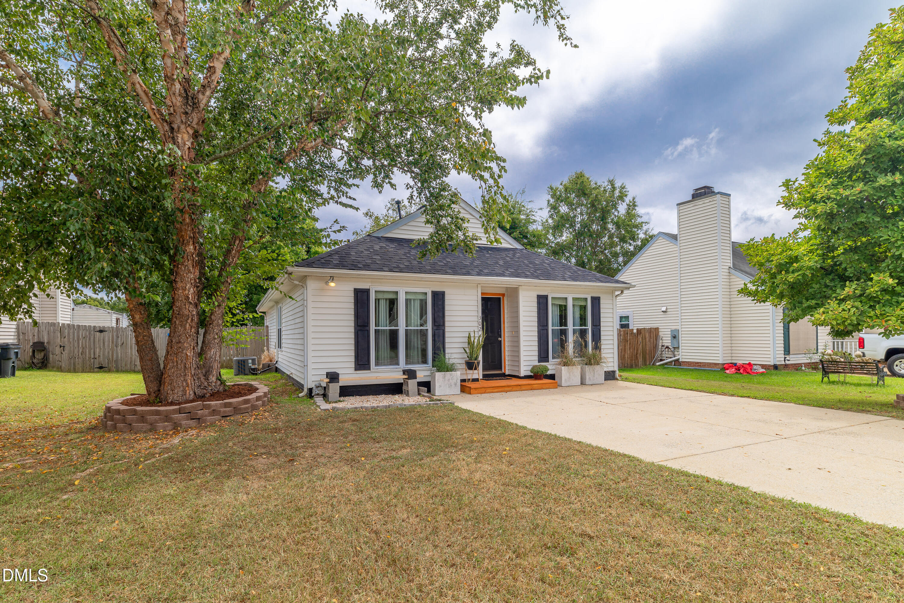 302 Center Park Way