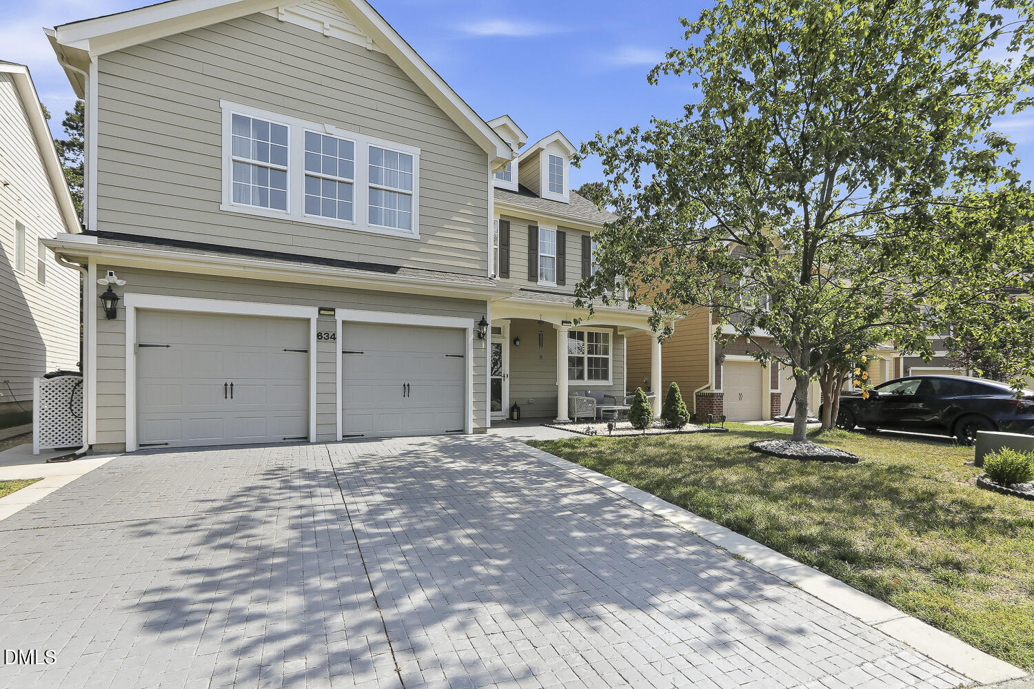 634 Piper Stream Circle
