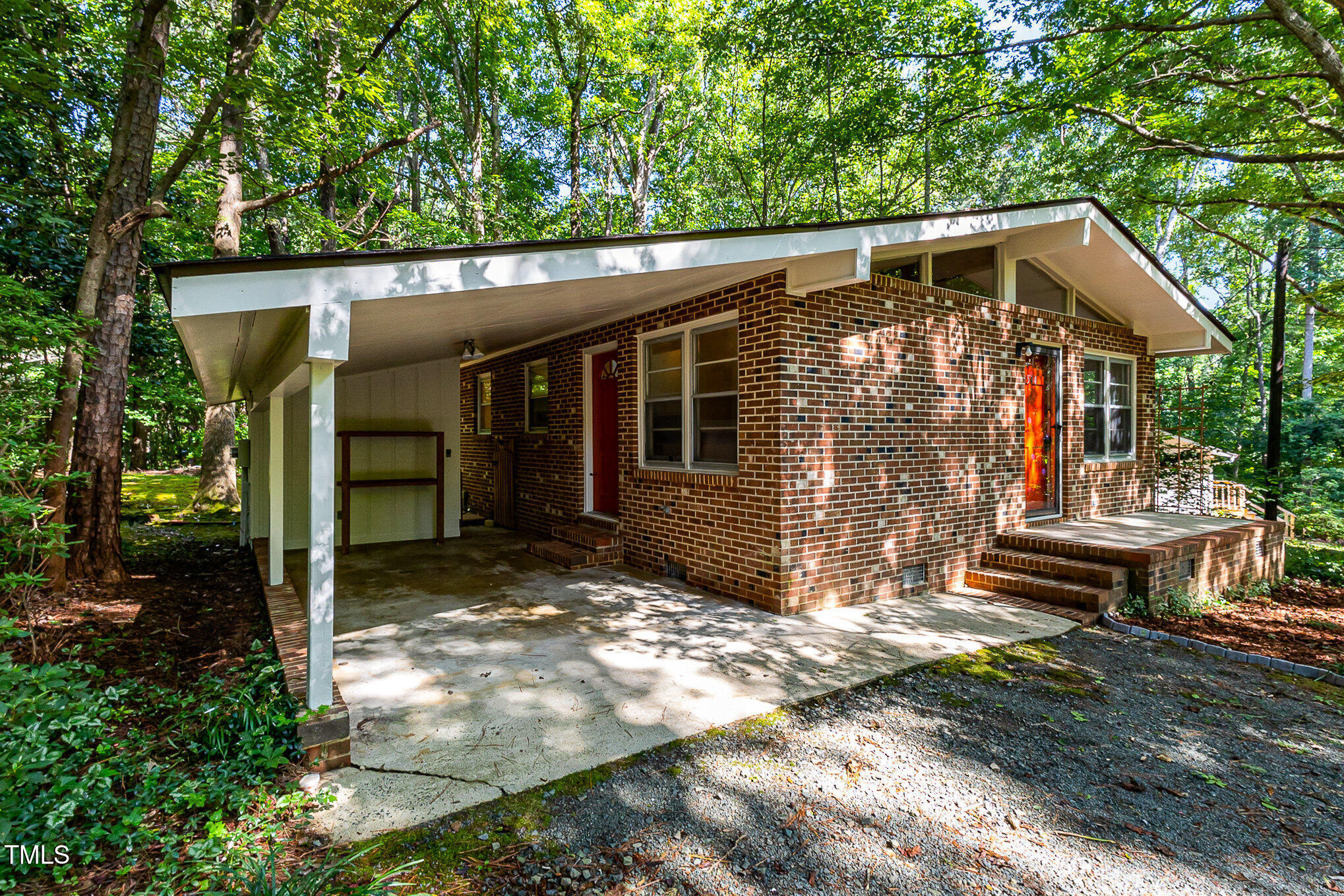 1504 Edwards Drive