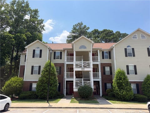 Photo of 302 Bubble Creek Court #4, Fayetteville, NC 28311 (MLS # LP765281)