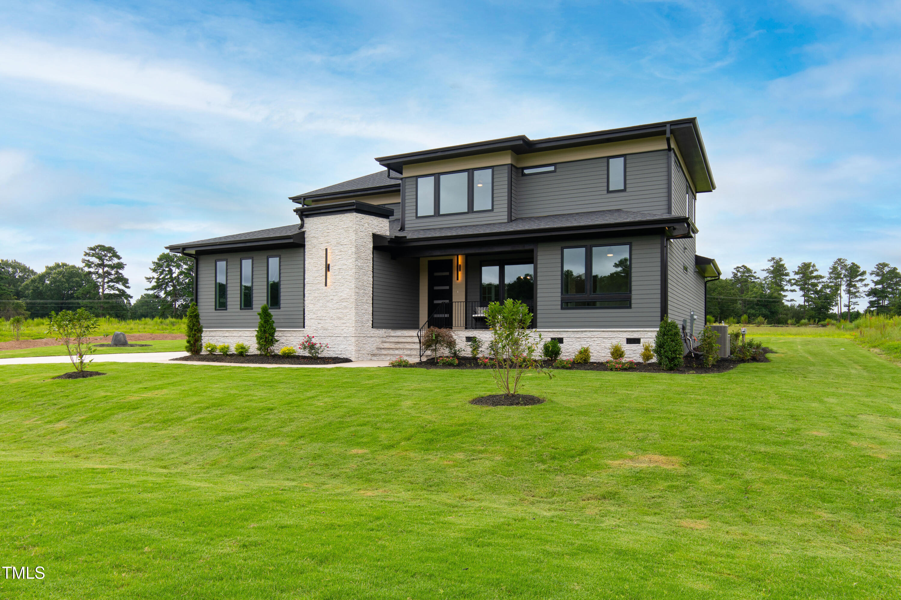 130 Broadleaf Lane
