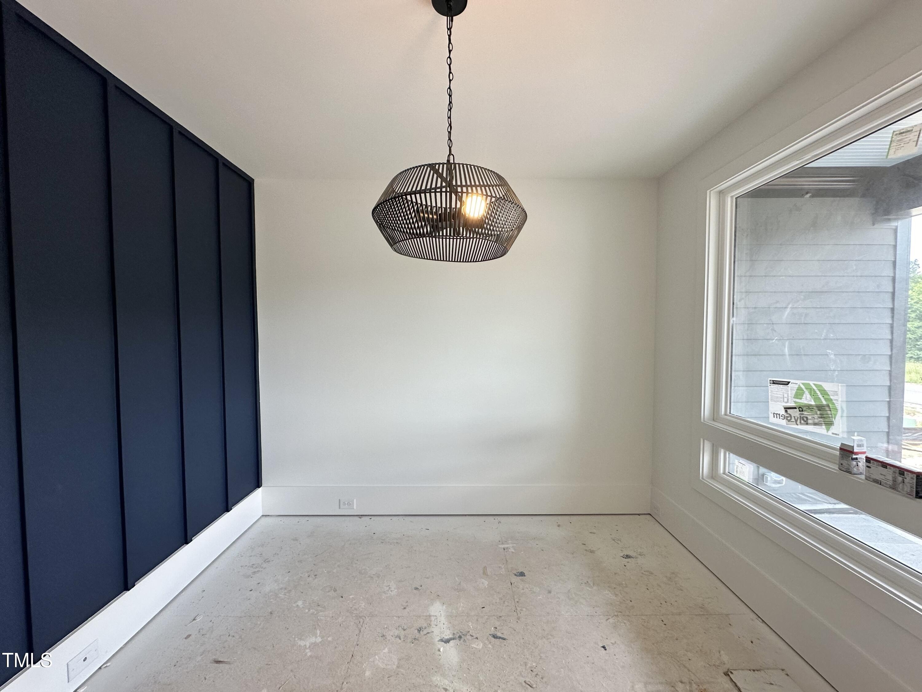 130 Broadleaf Lane