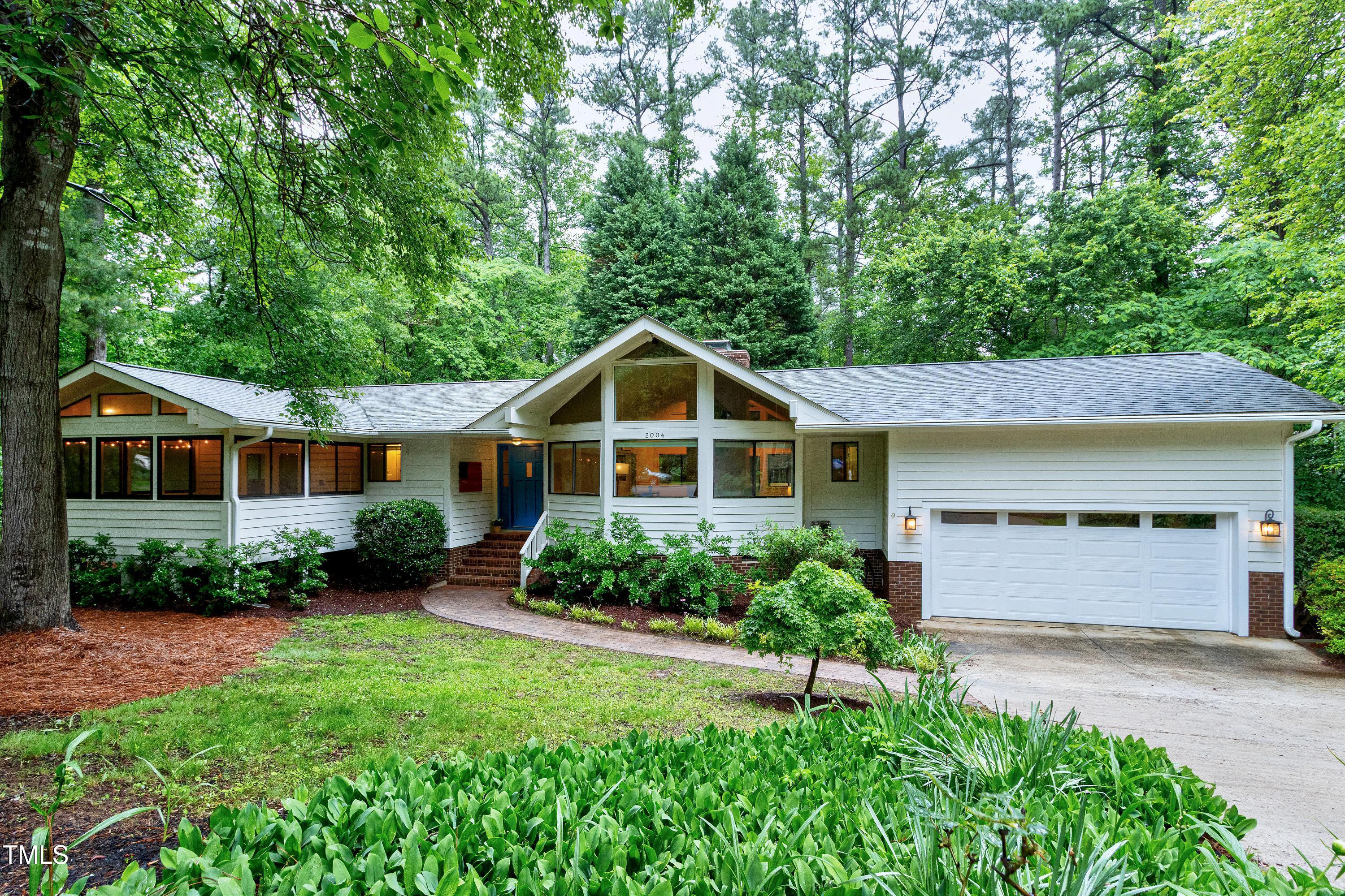 2004 Flagstone Place