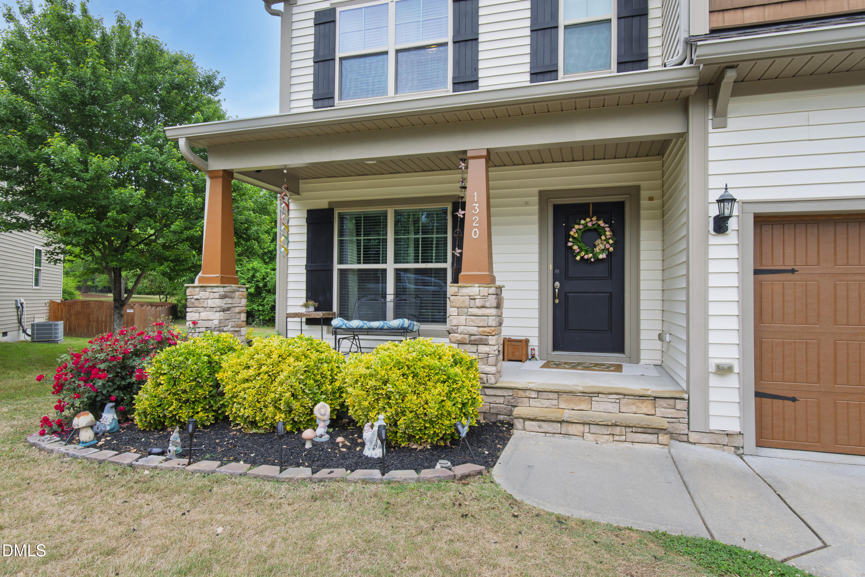 1320 Double Oak Lane