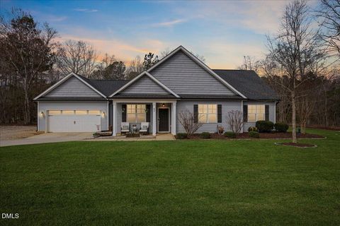 93 Eagle Swoop Street Zebulon NC 27597