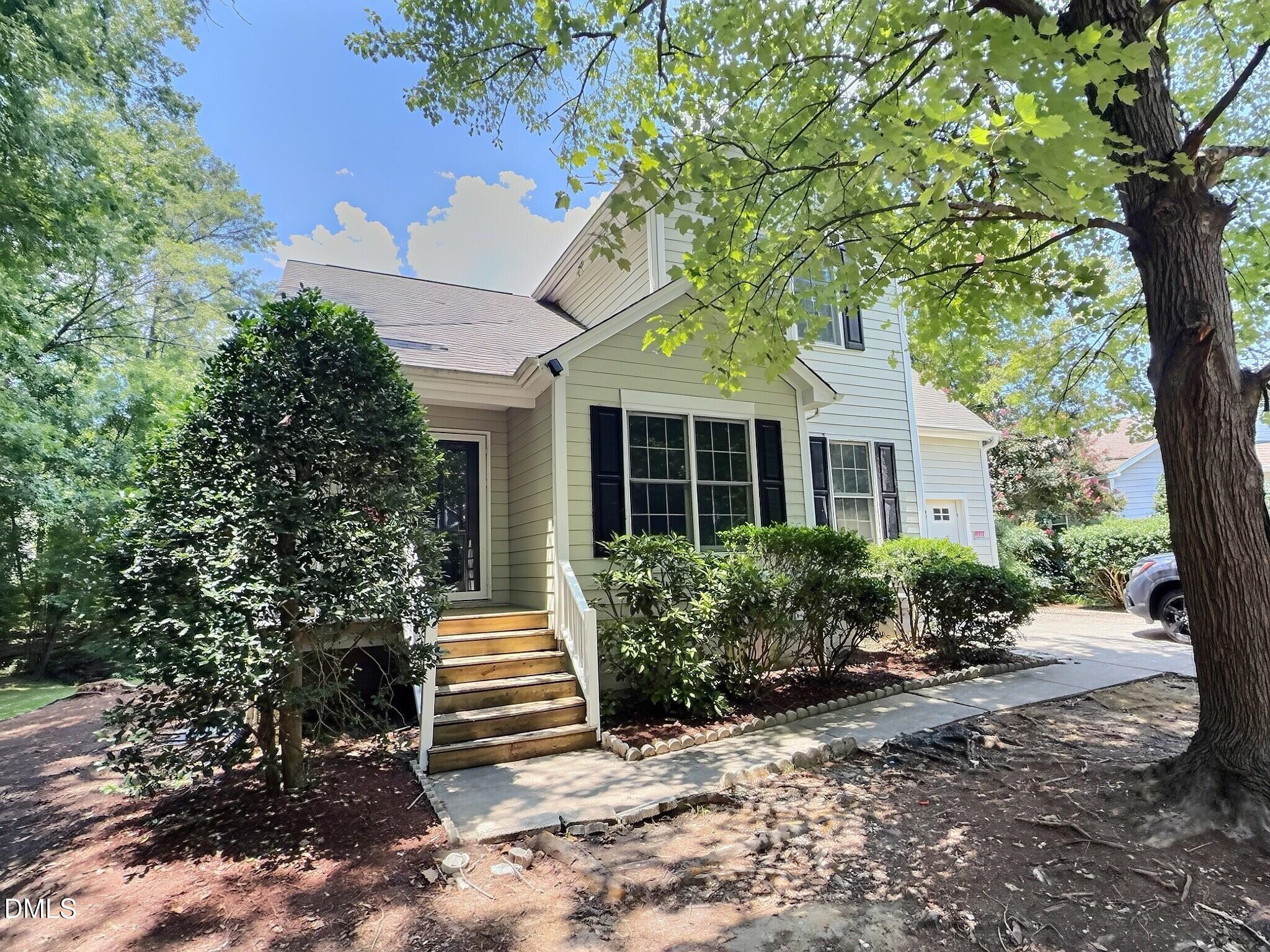 109 Weatherhill Point