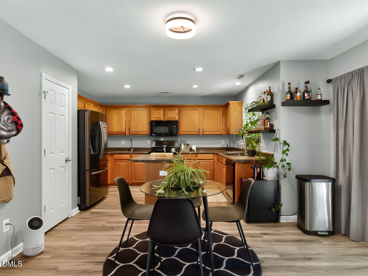 6200 Saltville Court