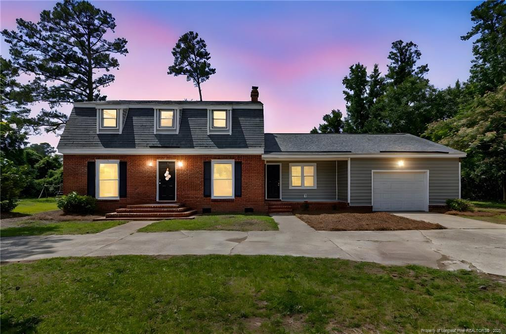 329 W Railroad Street