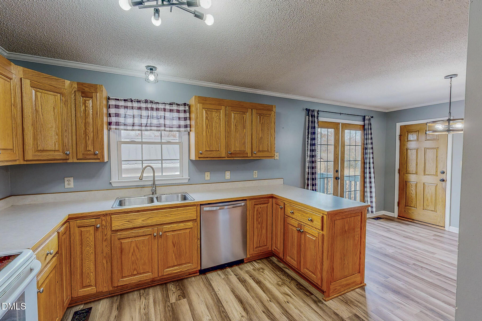 111 Fox Crossing Drive