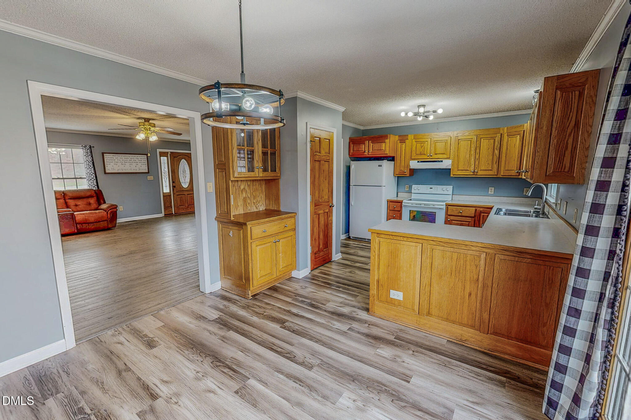 111 Fox Crossing Drive