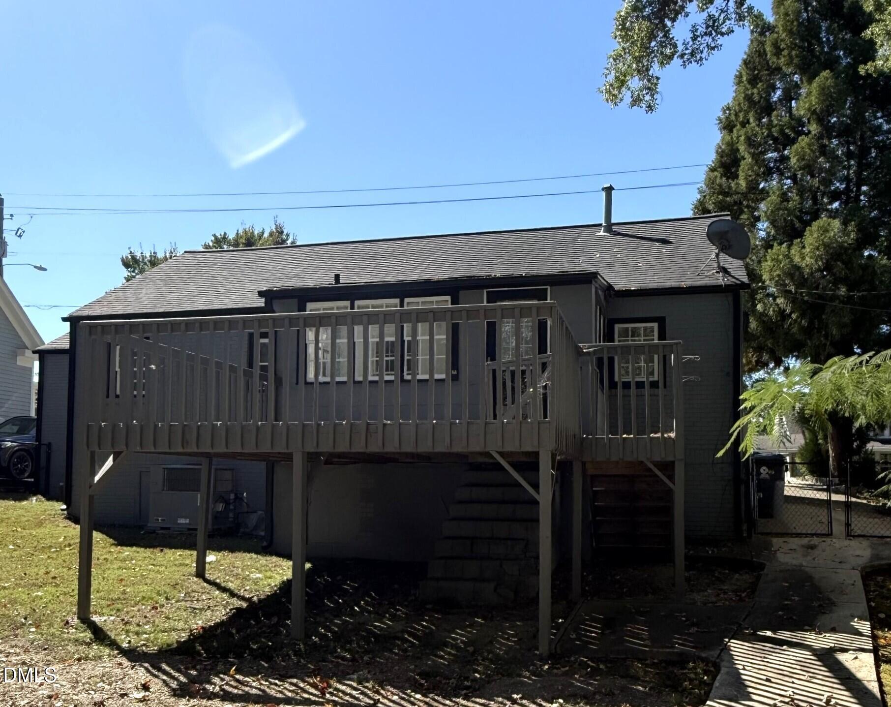 202 W Chatham Street