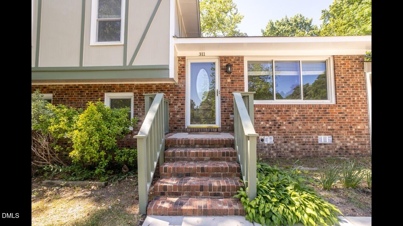 311 N Gaylee Lake Drive