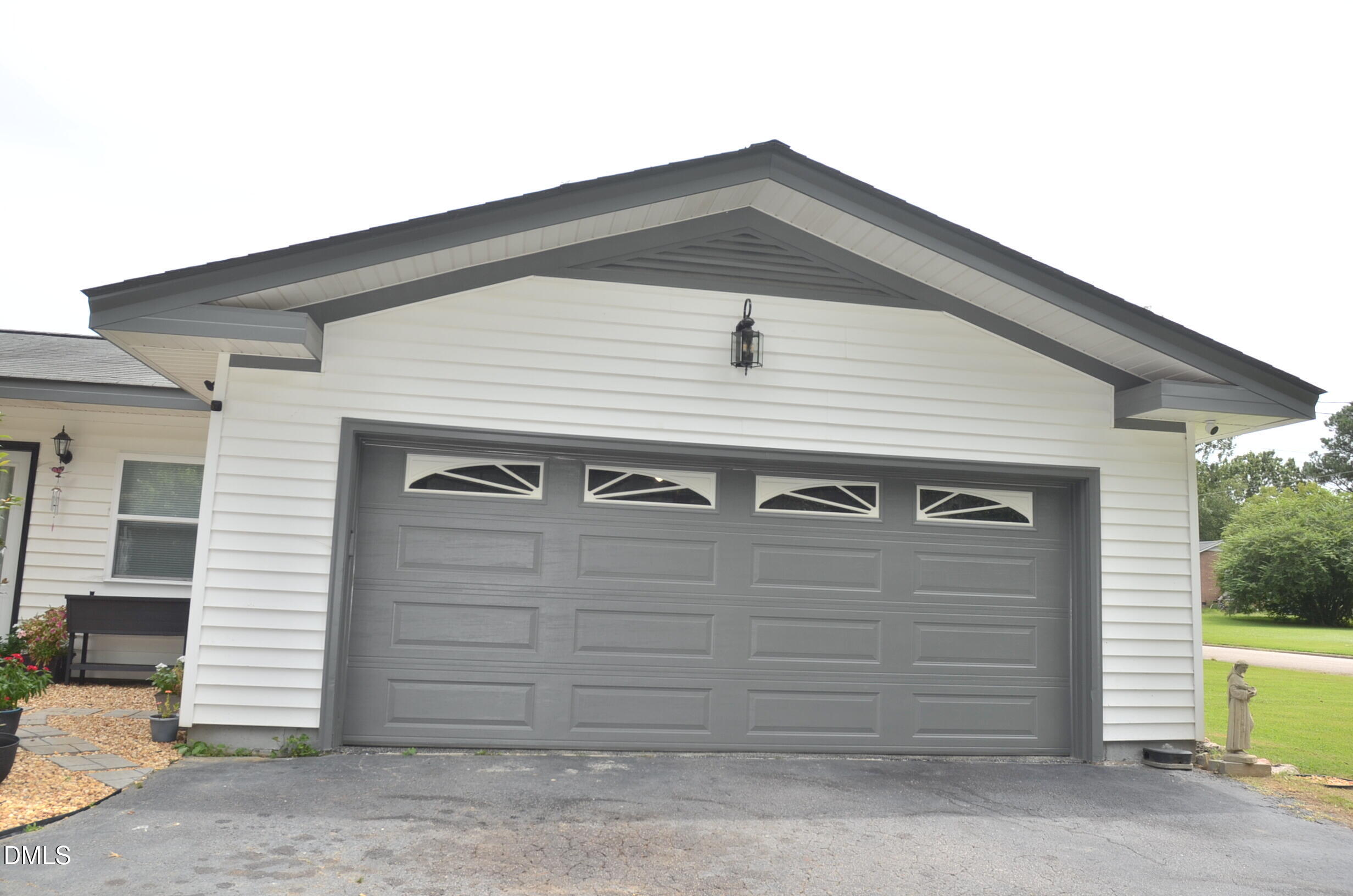 110 Circle Drive
