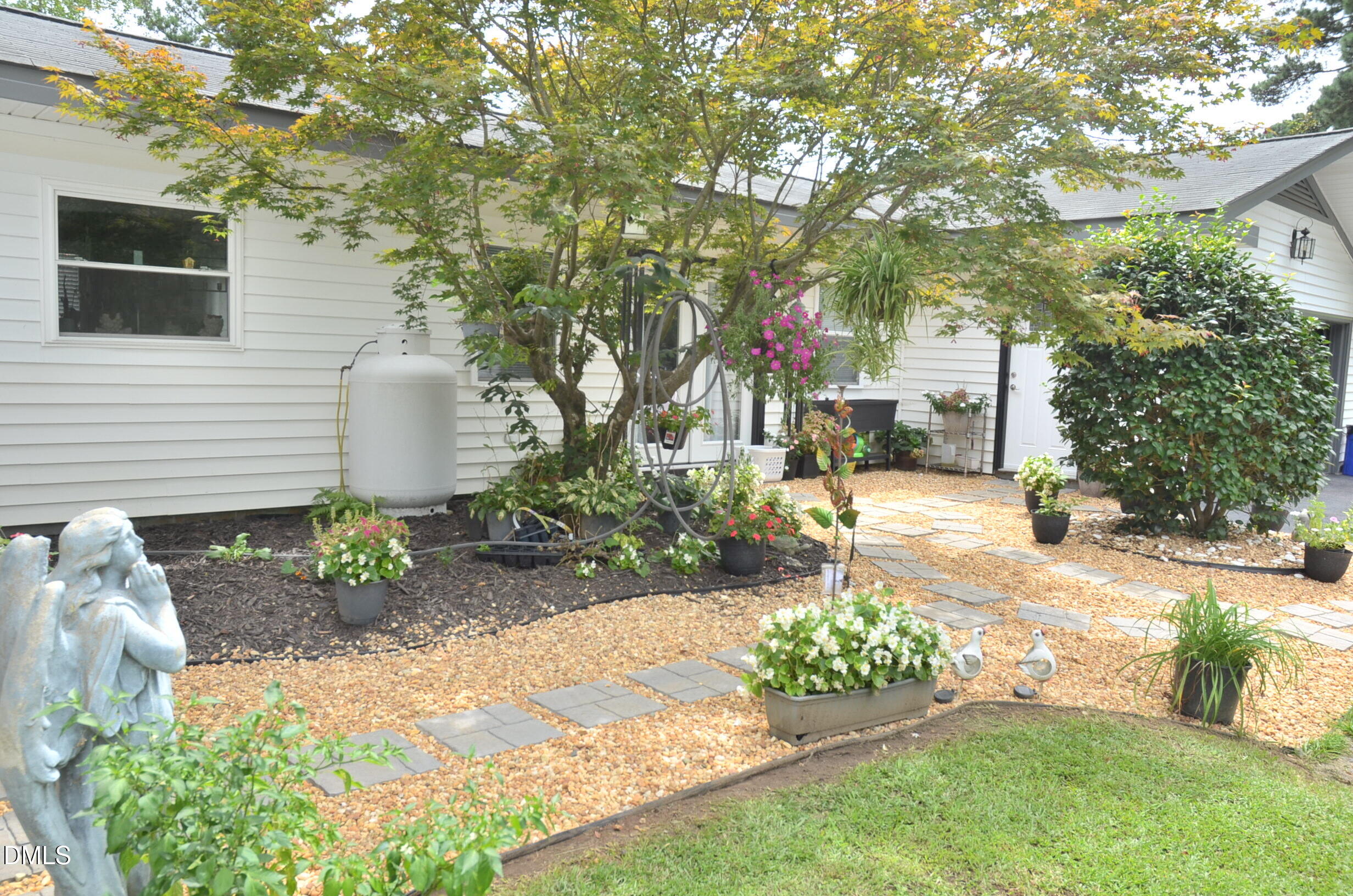 110 Circle Drive