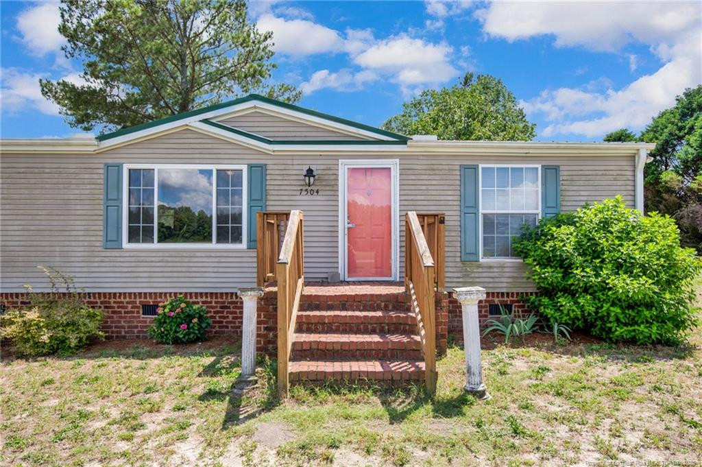 7504 Hidden Lane