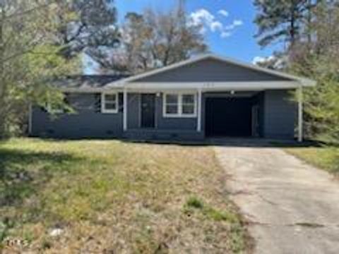 Single Family Residence in Jacksonville NC 102 Oxford Drive.jpg