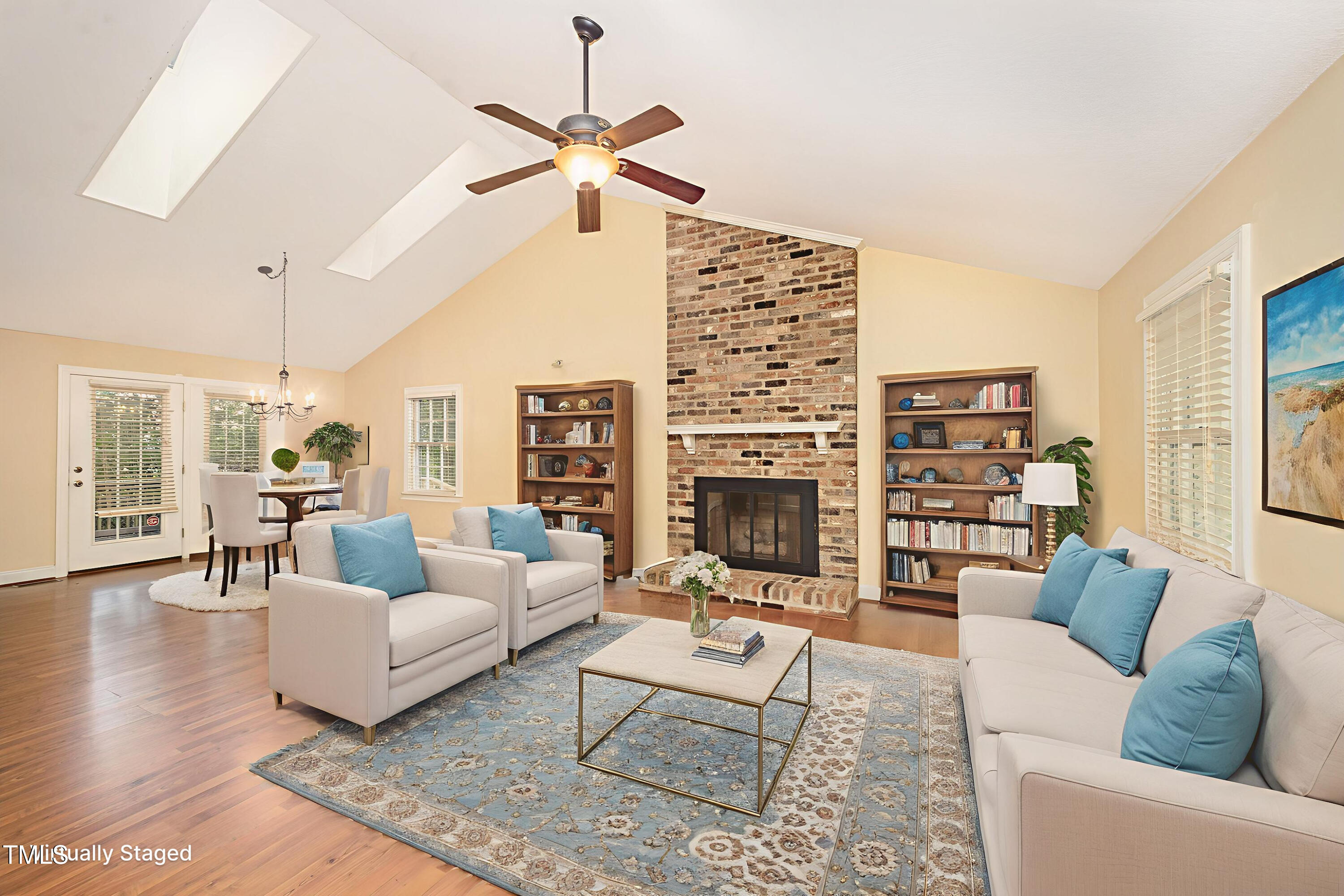 1015 Boathouse Court