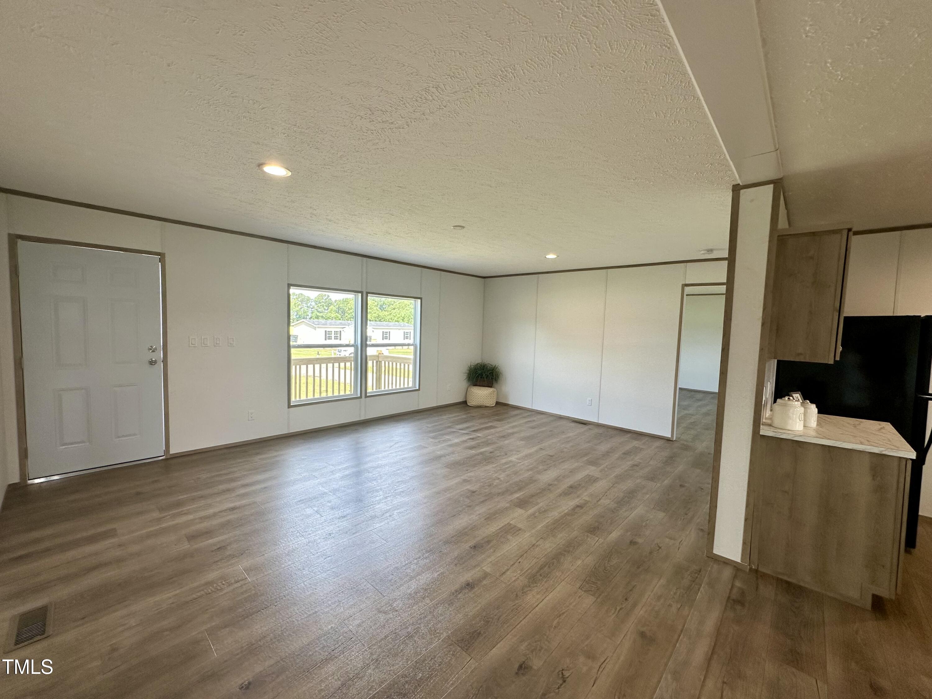 103 Cottonwood Court