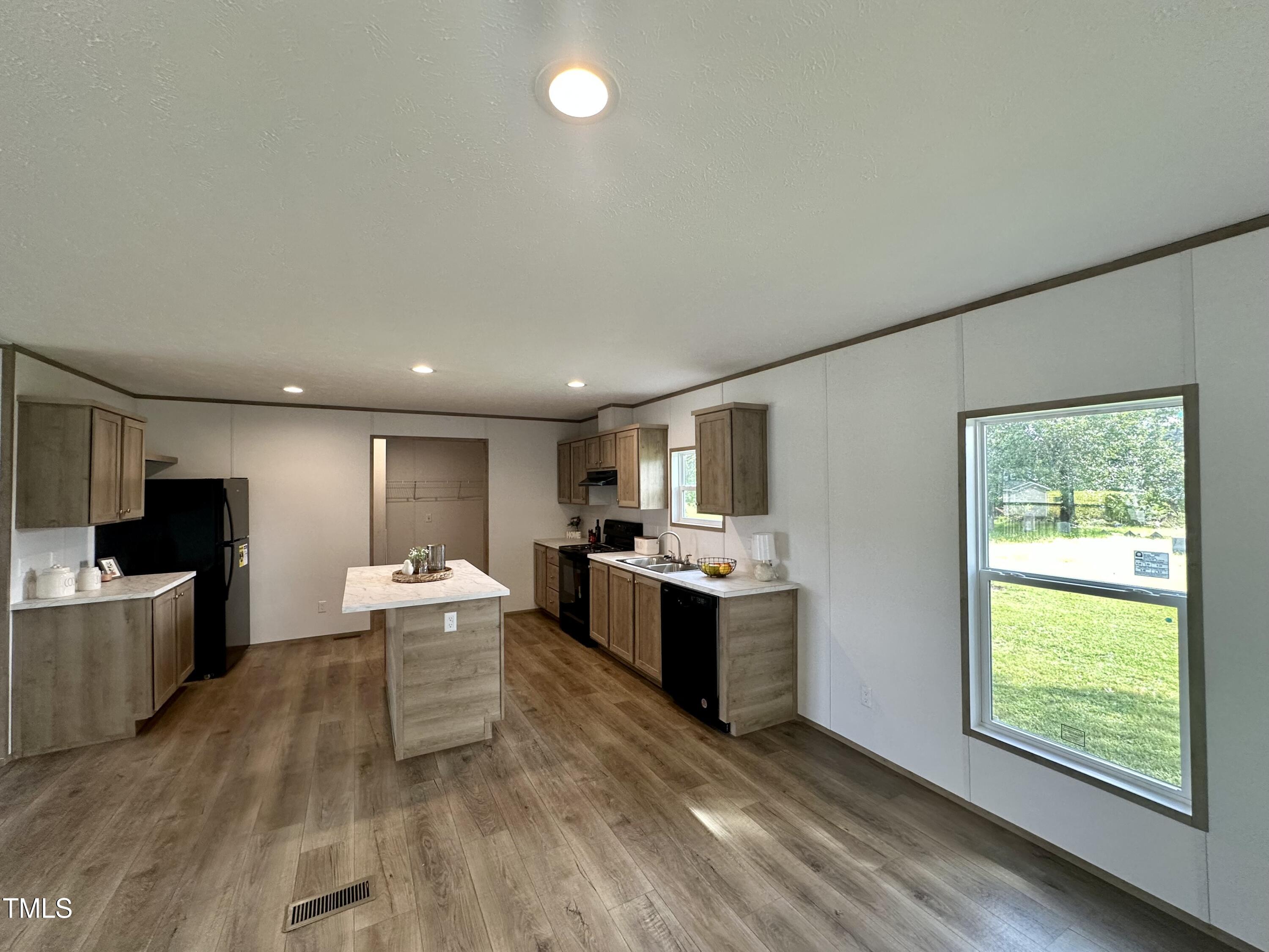 103 Cottonwood Court